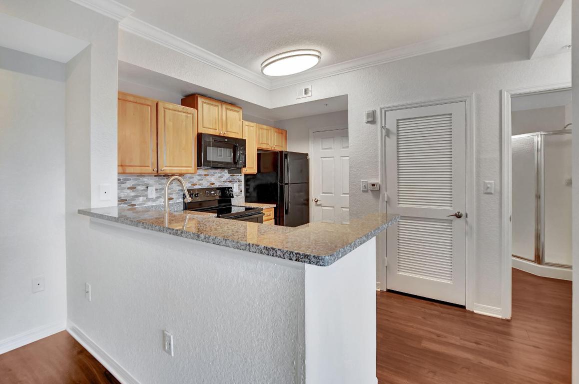 15105 Michelangelo Boulevard 106