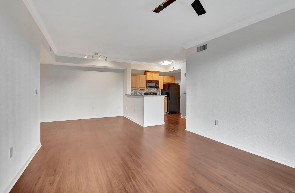 15105 Michelangelo Boulevard 106