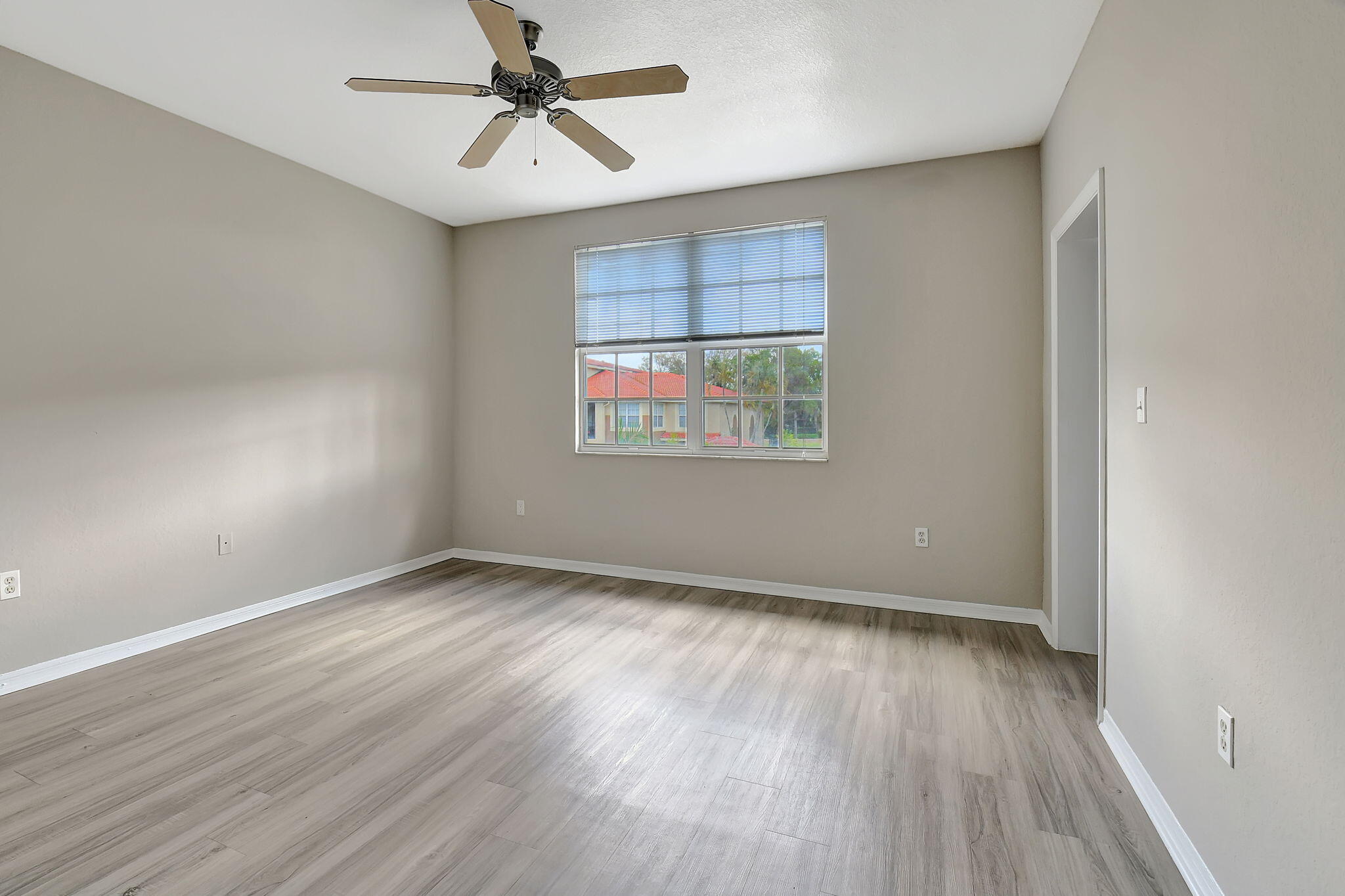 15085 Michelangelo Boulevard 201