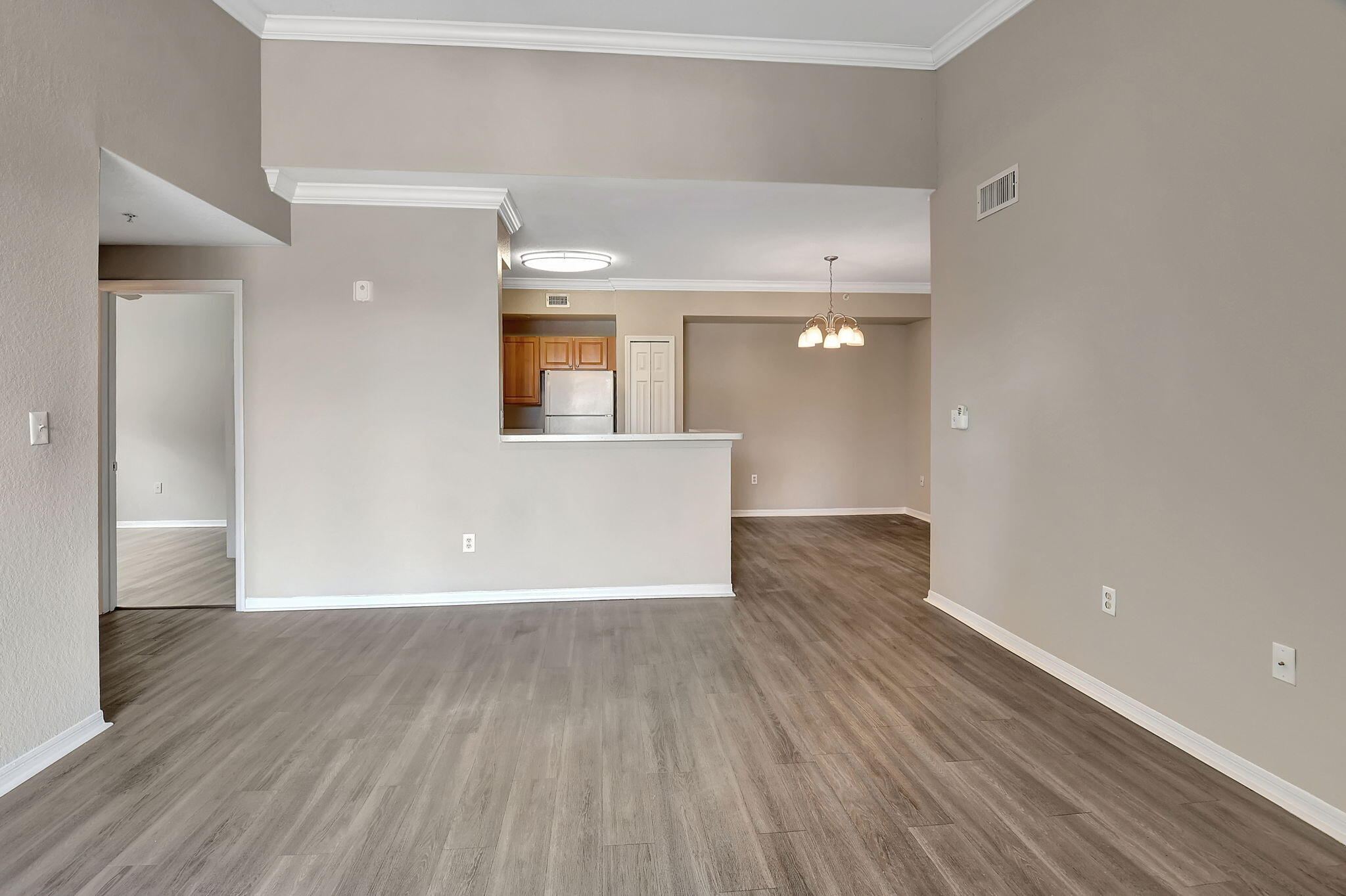 15085 Michelangelo Boulevard 201