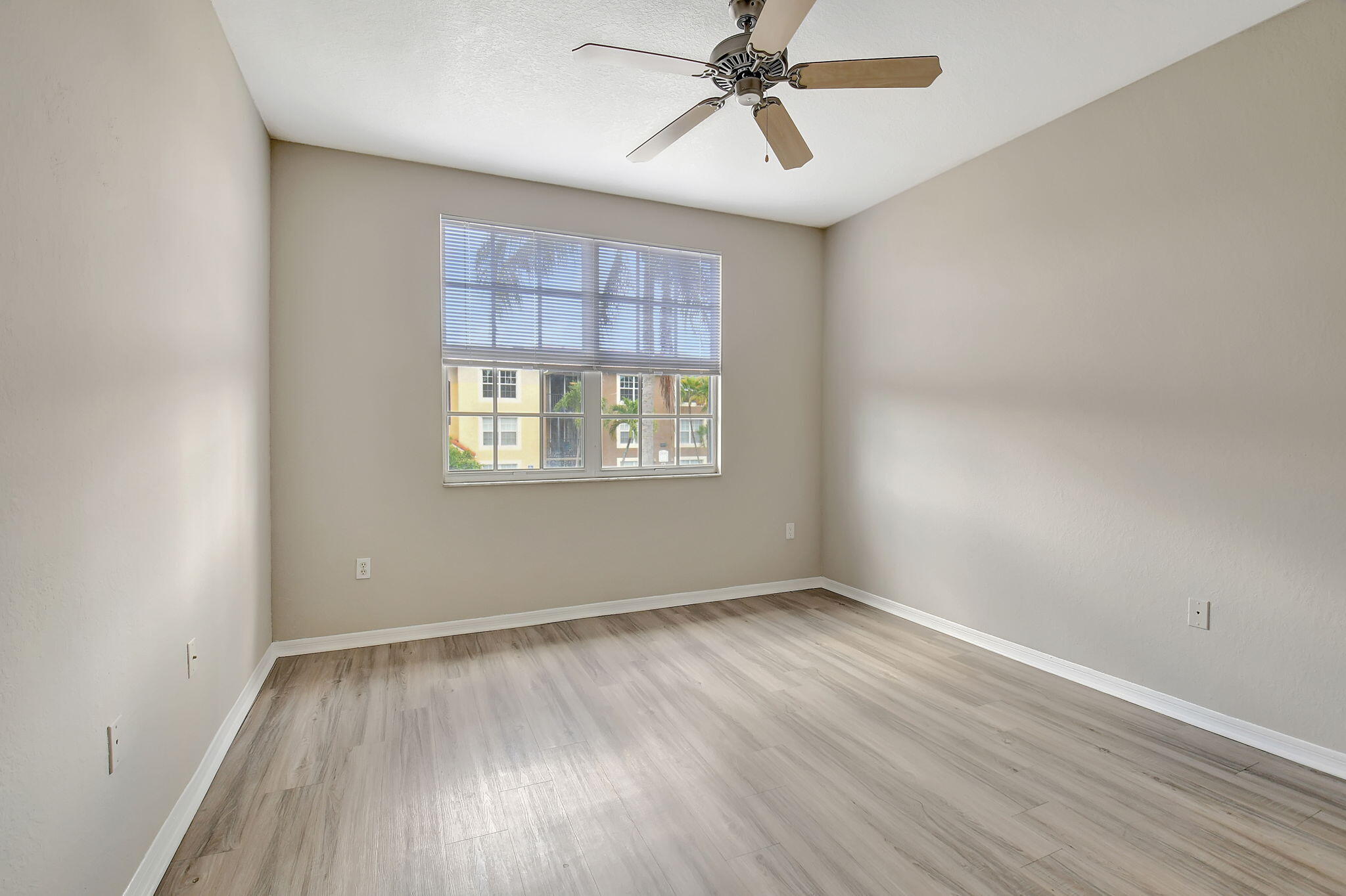 15085 Michelangelo Boulevard 201