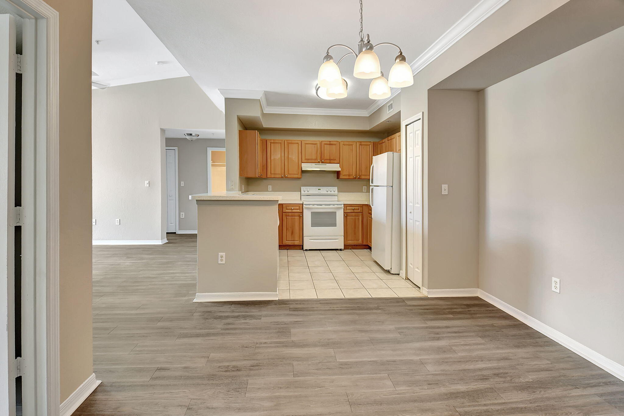 15085 Michelangelo Boulevard 201