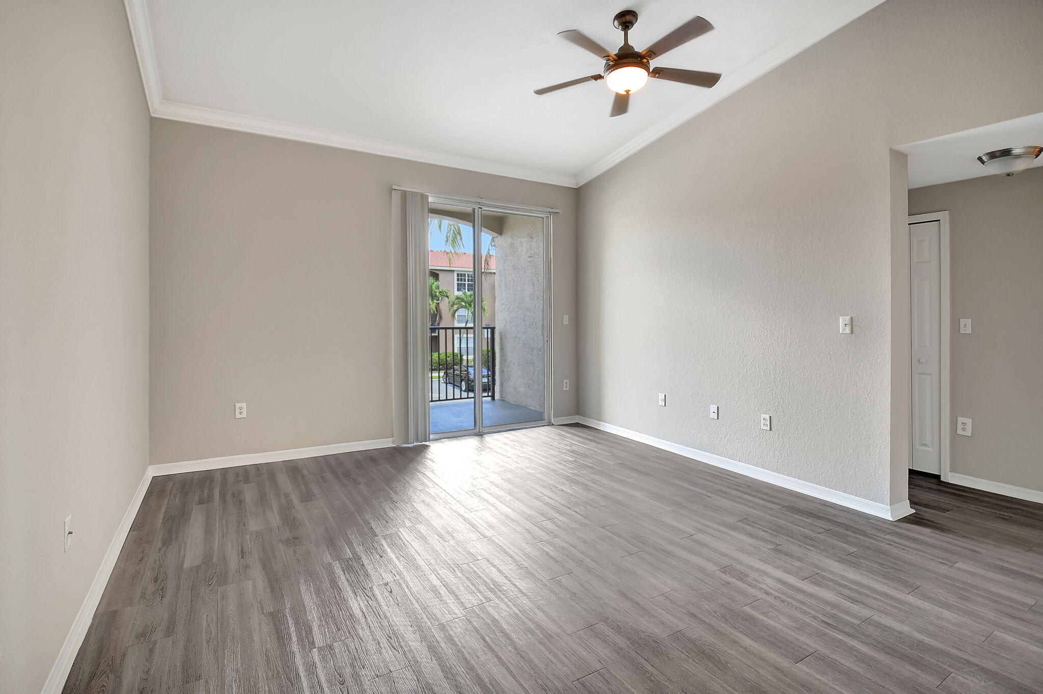 15085 Michelangelo Boulevard 201