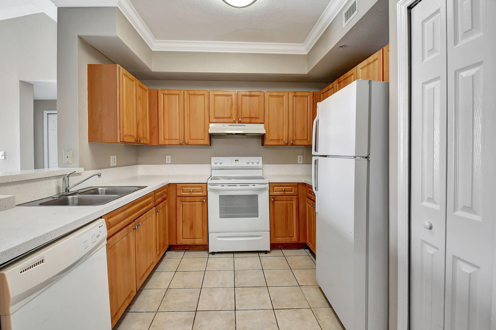 15085 Michelangelo Boulevard 201