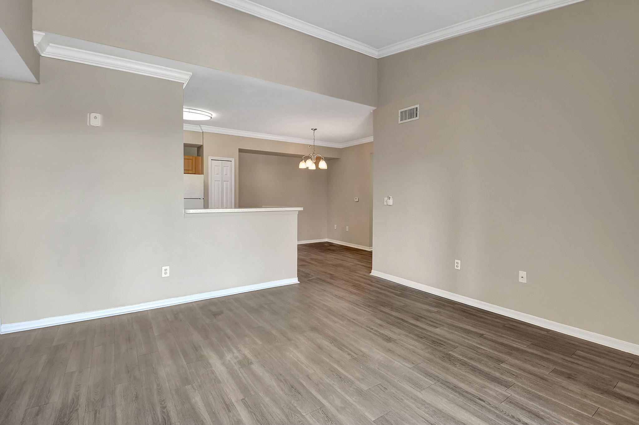 15085 Michelangelo Boulevard 201