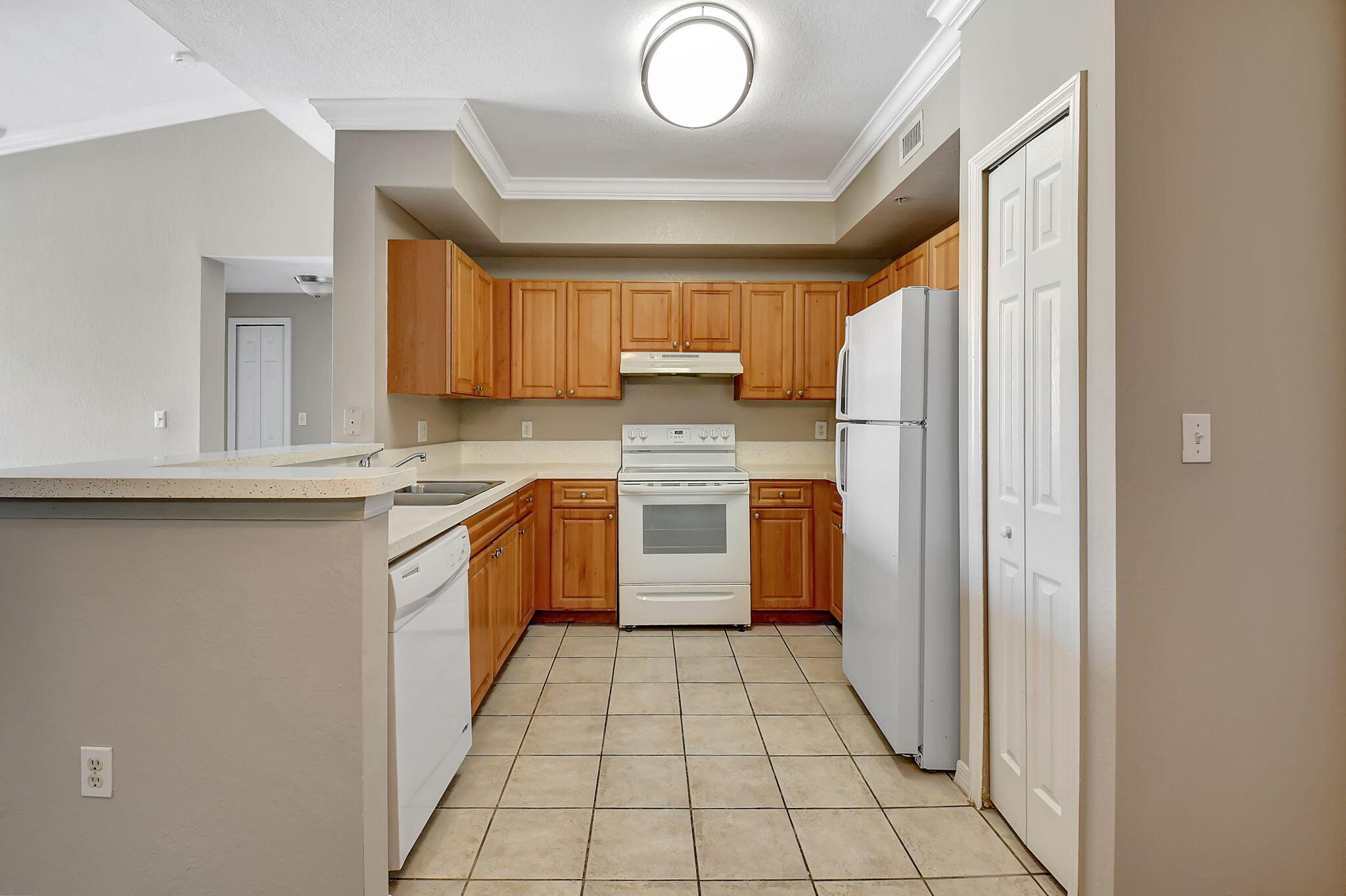 15085 Michelangelo Boulevard 201