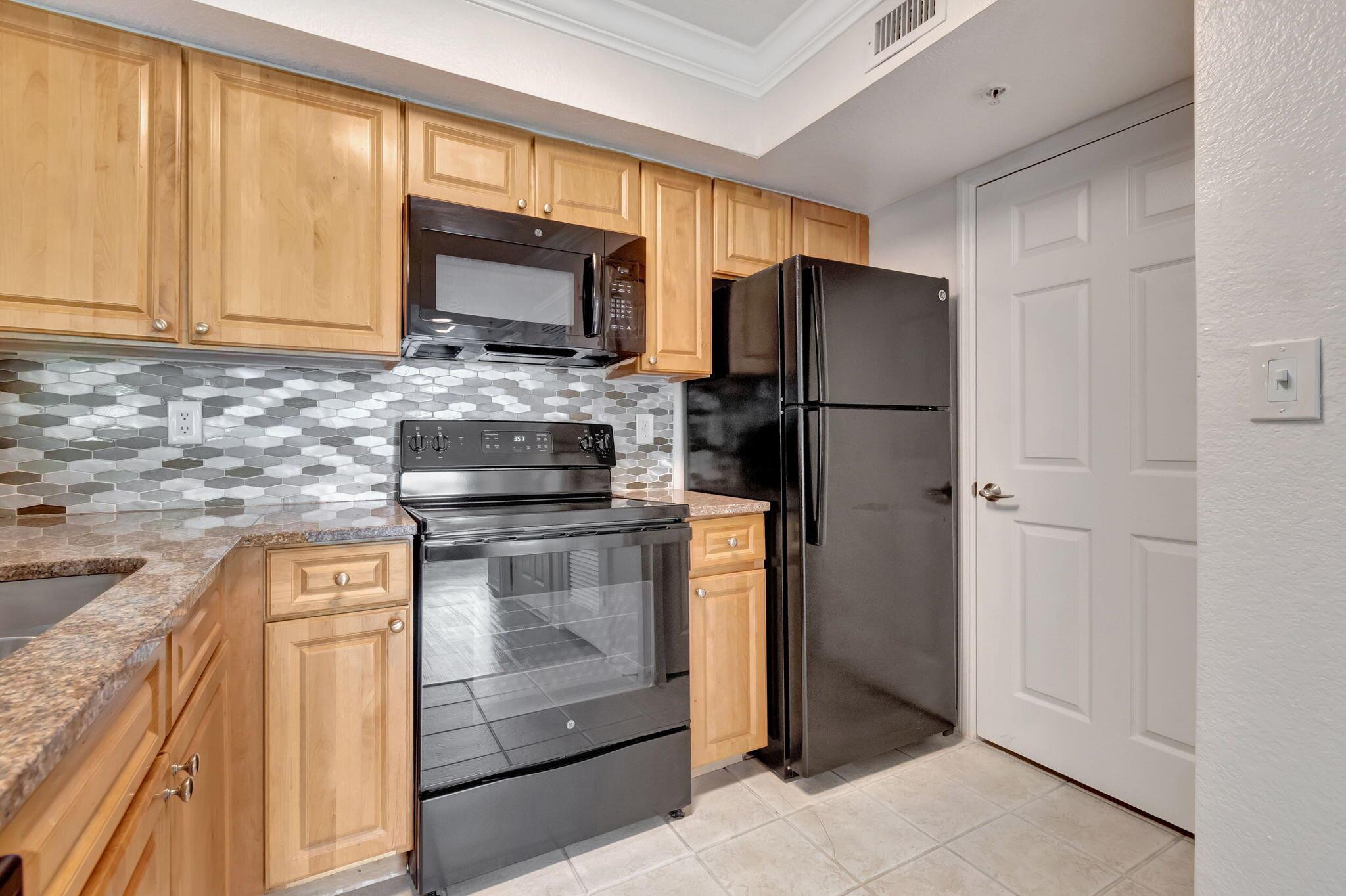 15155 Michelangelo Boulevard 106