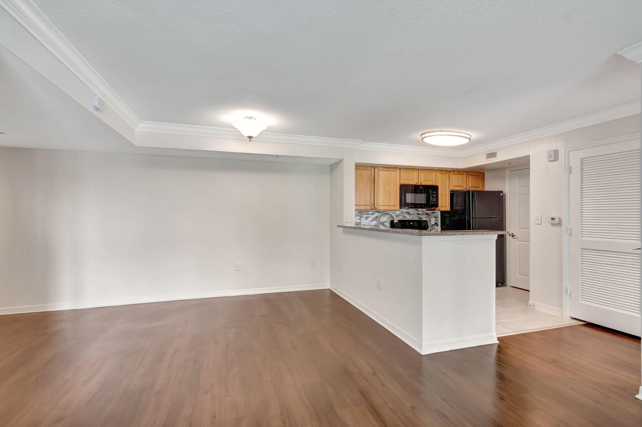 15155 Michelangelo Boulevard 106