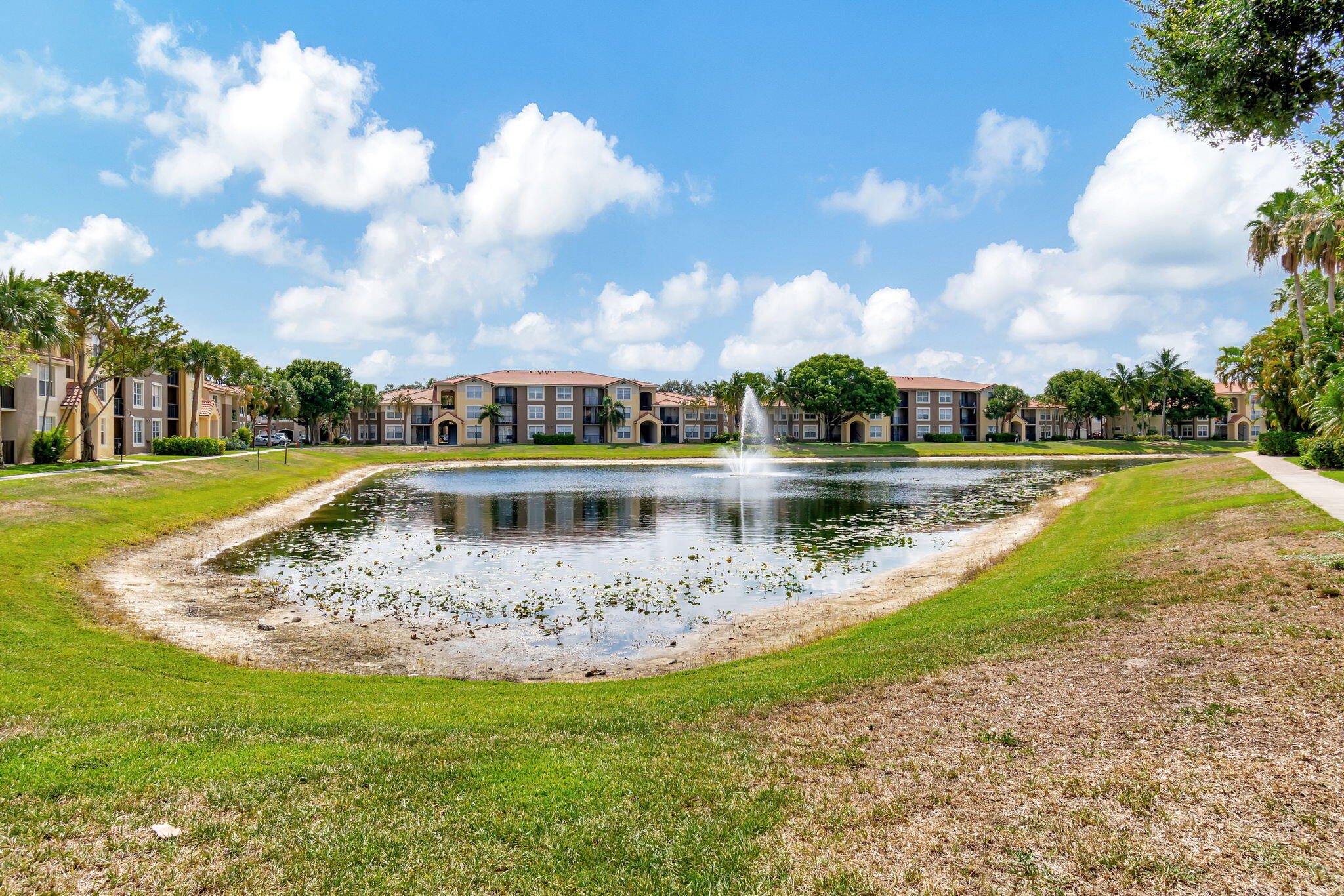 15155 Michelangelo Boulevard 106