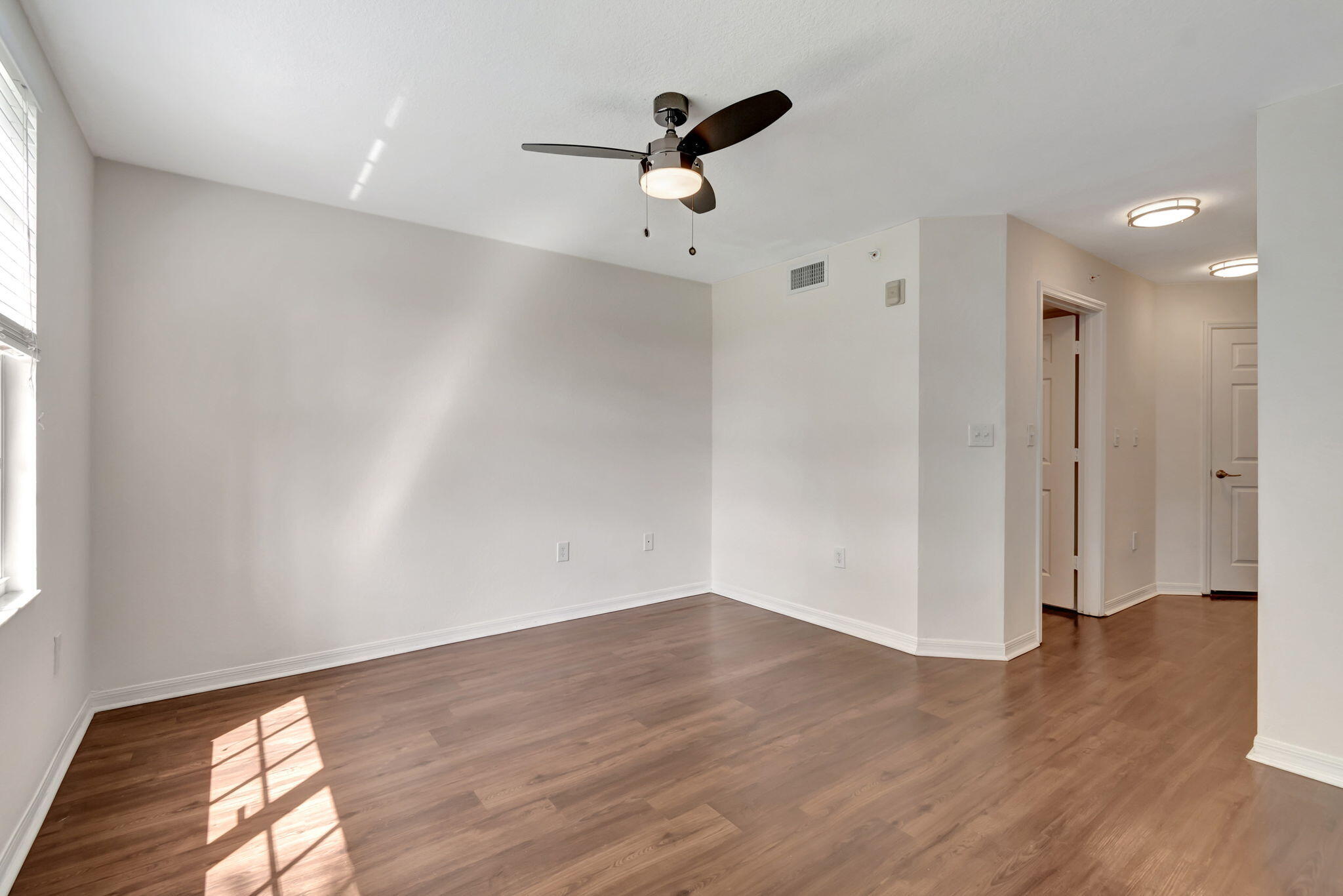 15155 Michelangelo Boulevard 106