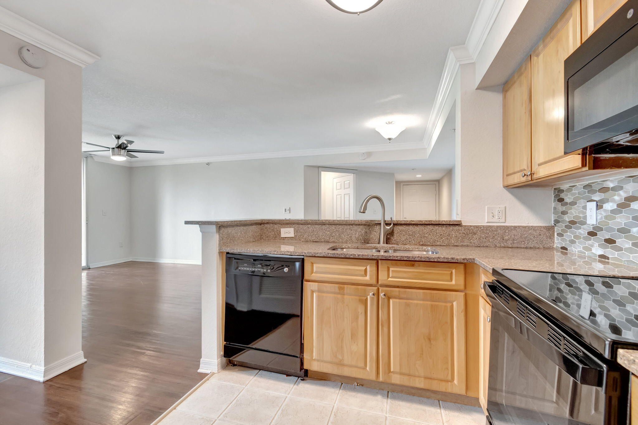 15155 Michelangelo Boulevard 106