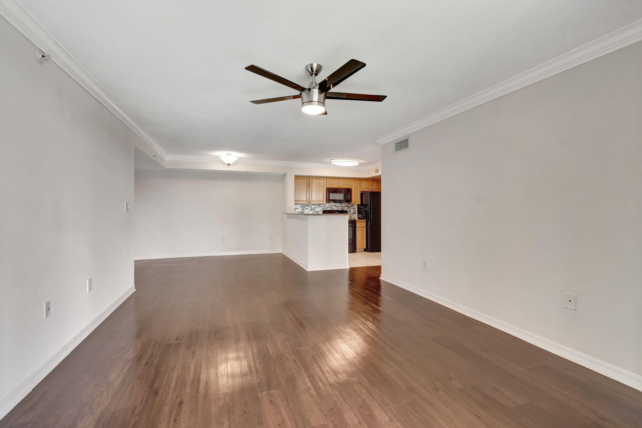 15155 Michelangelo Boulevard 106