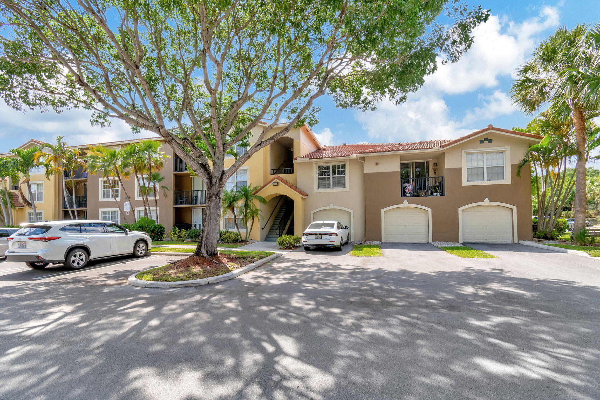 15155 Michelangelo Boulevard 106