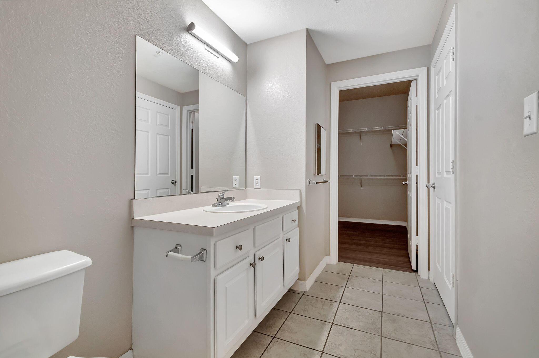 15045 Michelangelo Boulevard 207