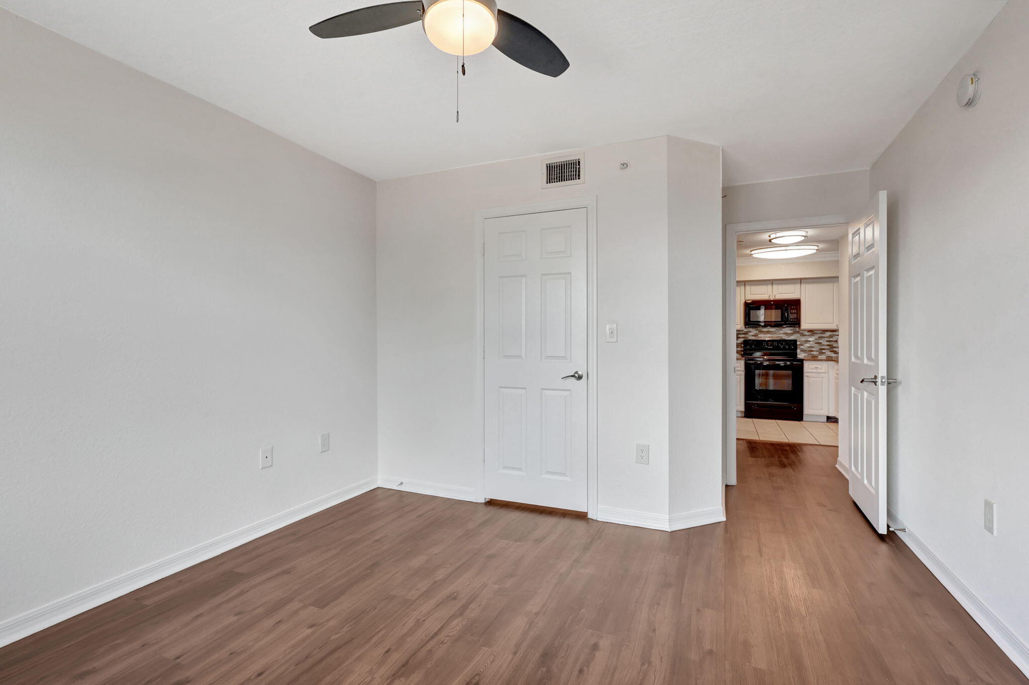 15135 Michelangelo Boulevard 305