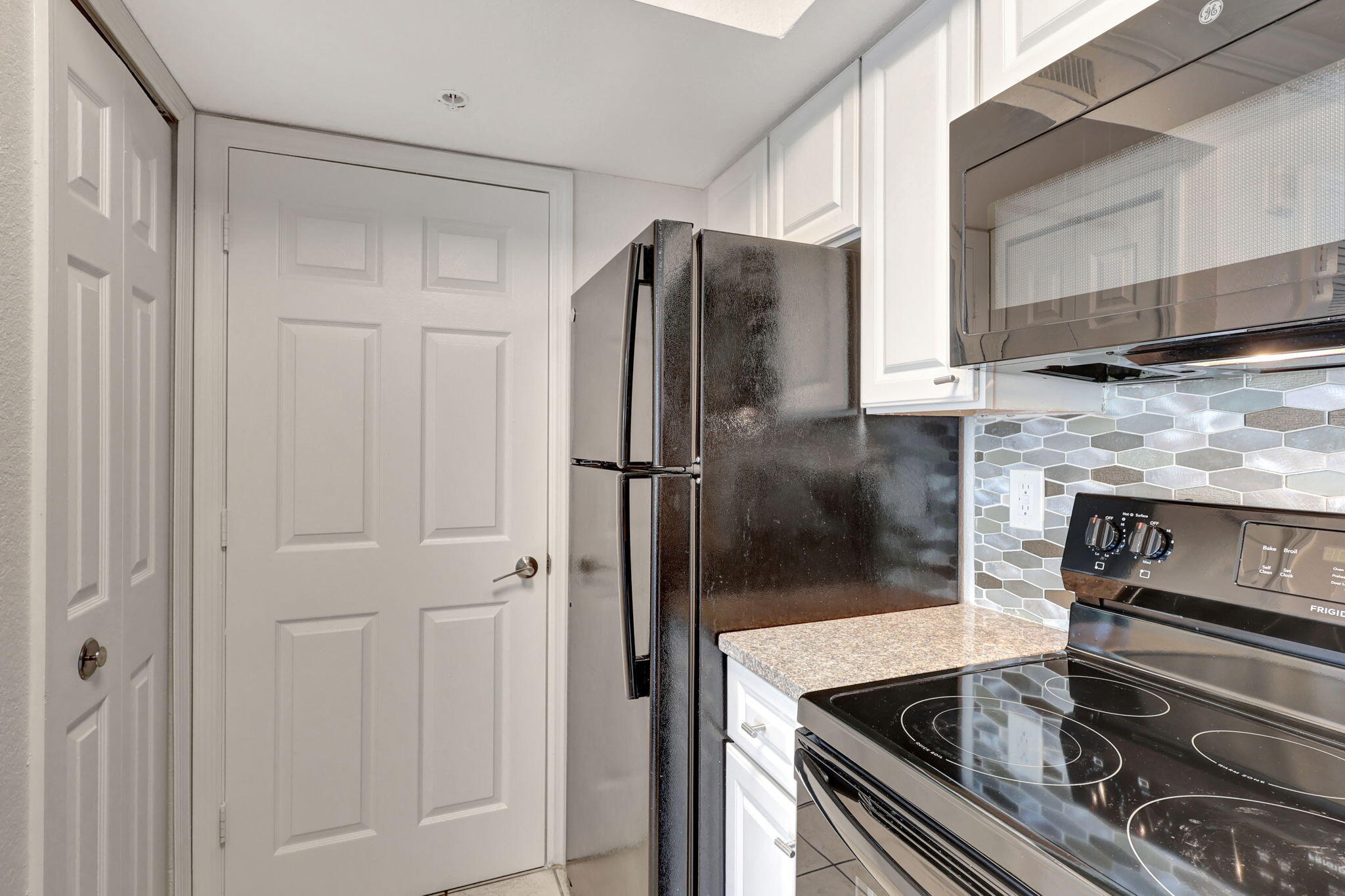 15135 Michelangelo Boulevard 305