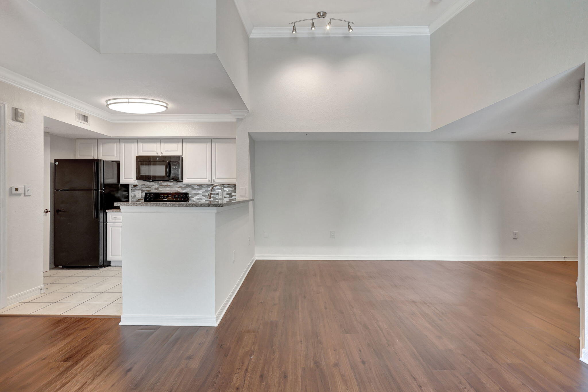 15135 Michelangelo Boulevard 305