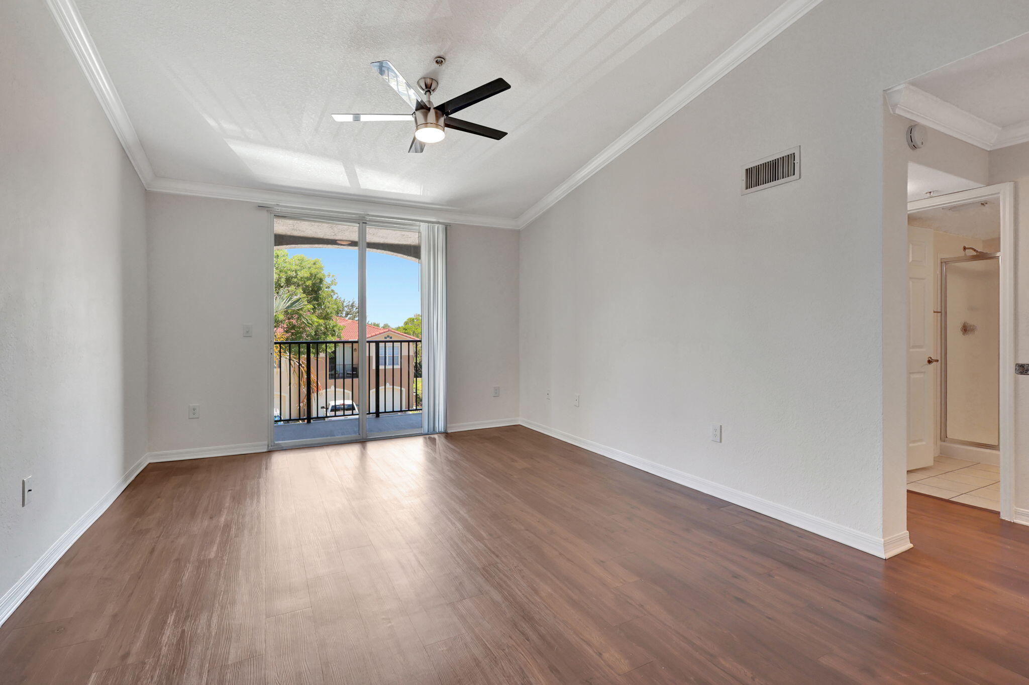 15135 Michelangelo Boulevard 305