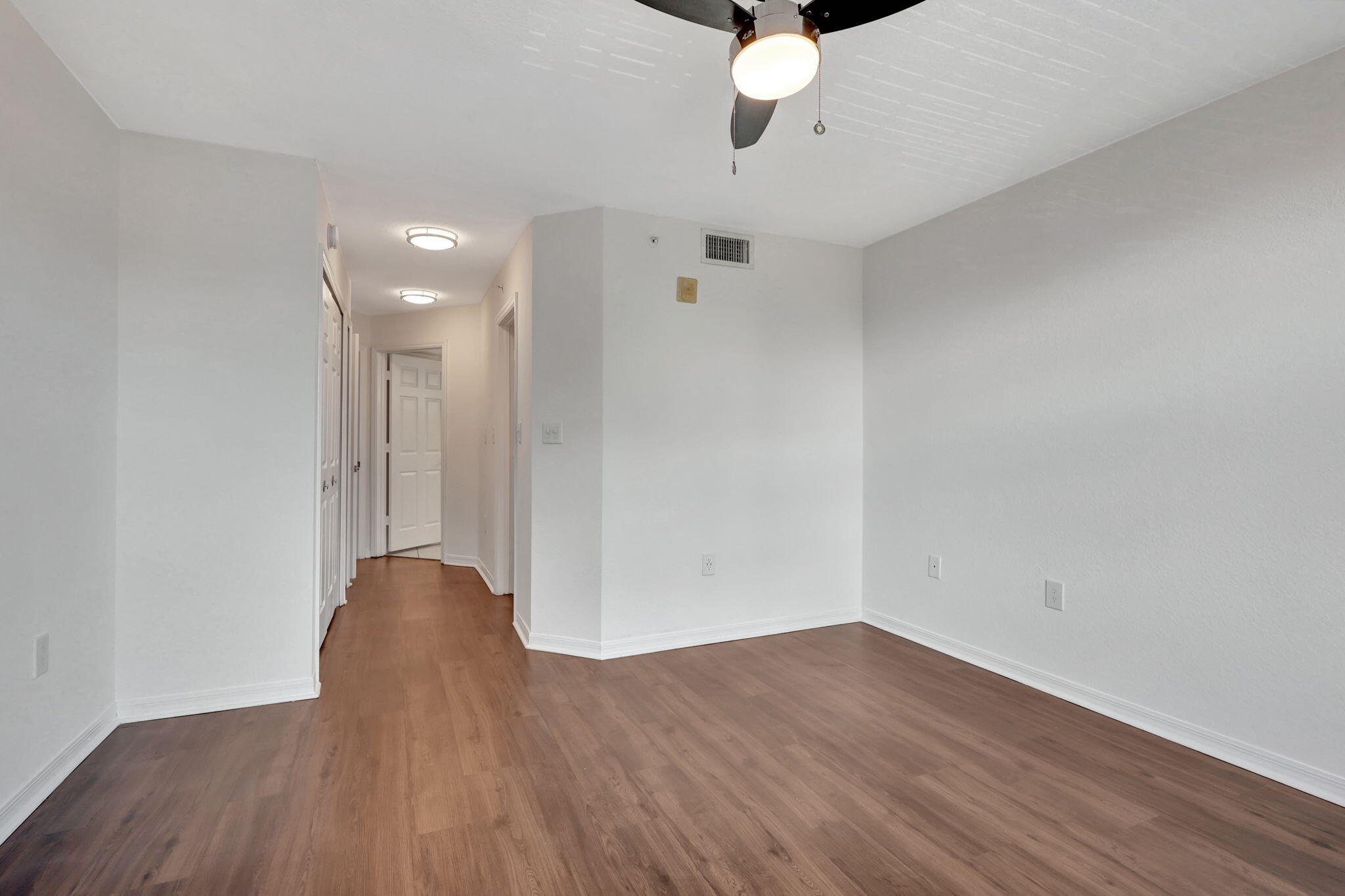 15135 Michelangelo Boulevard 305