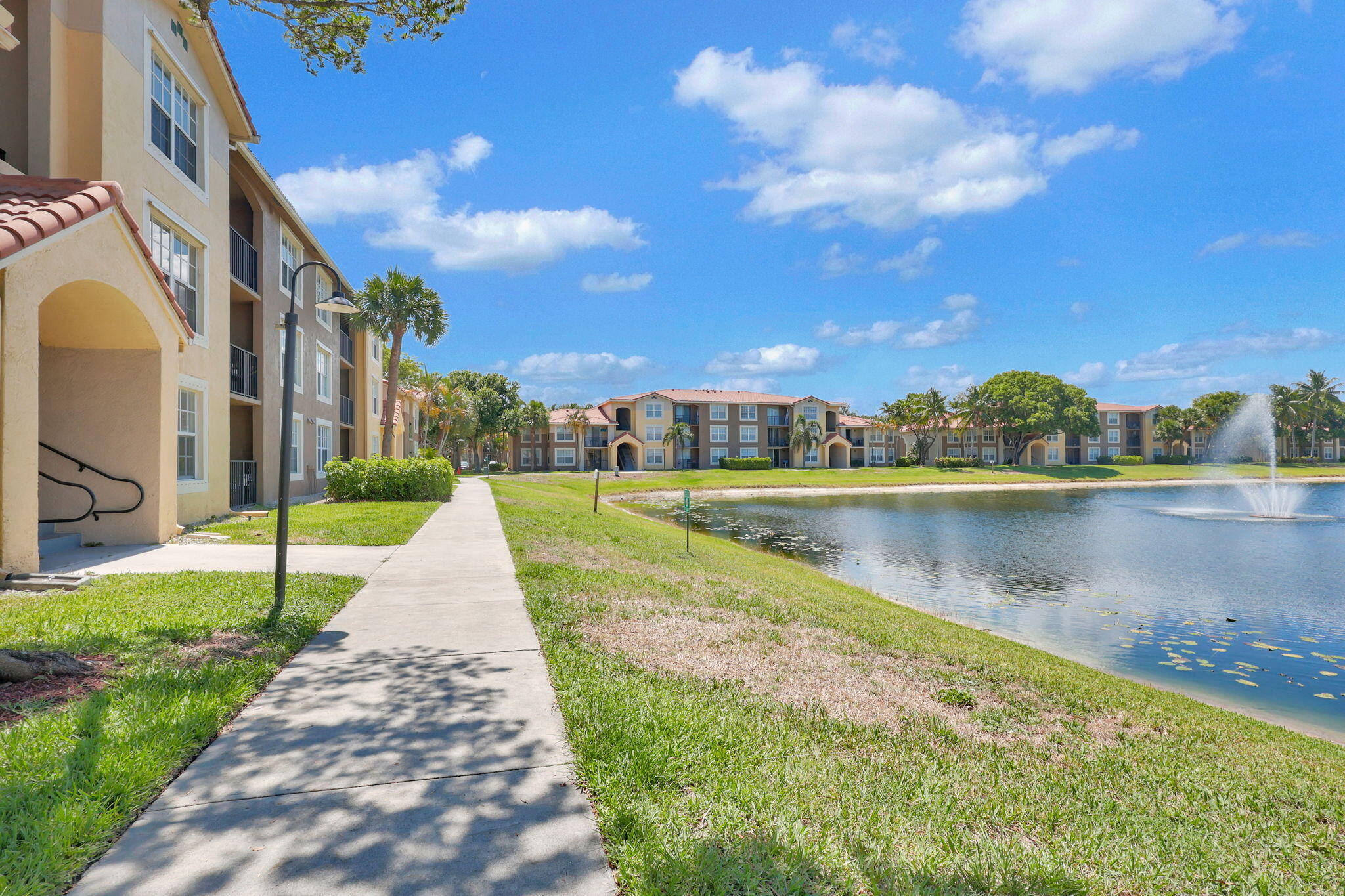 15135 Michelangelo Boulevard 305