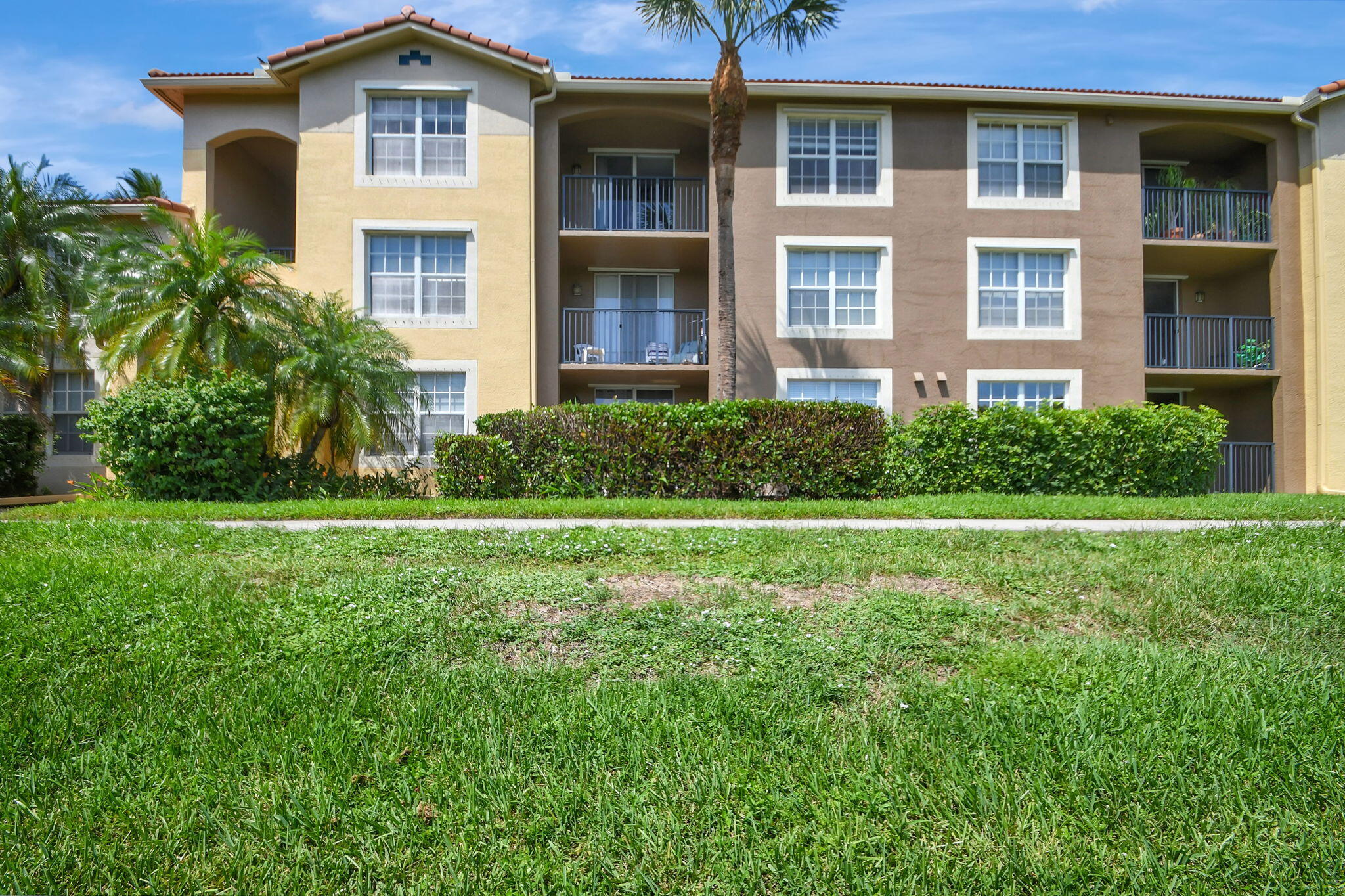 15185 Michelangelo Boulevard 306