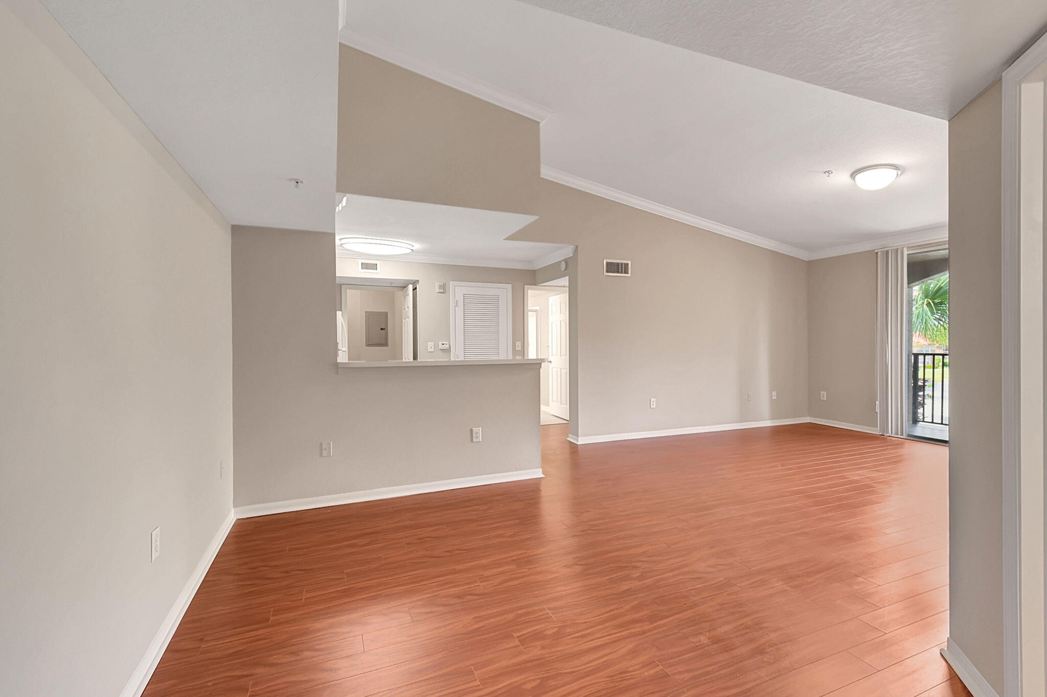 15155 Michelangelo Boulevard 306