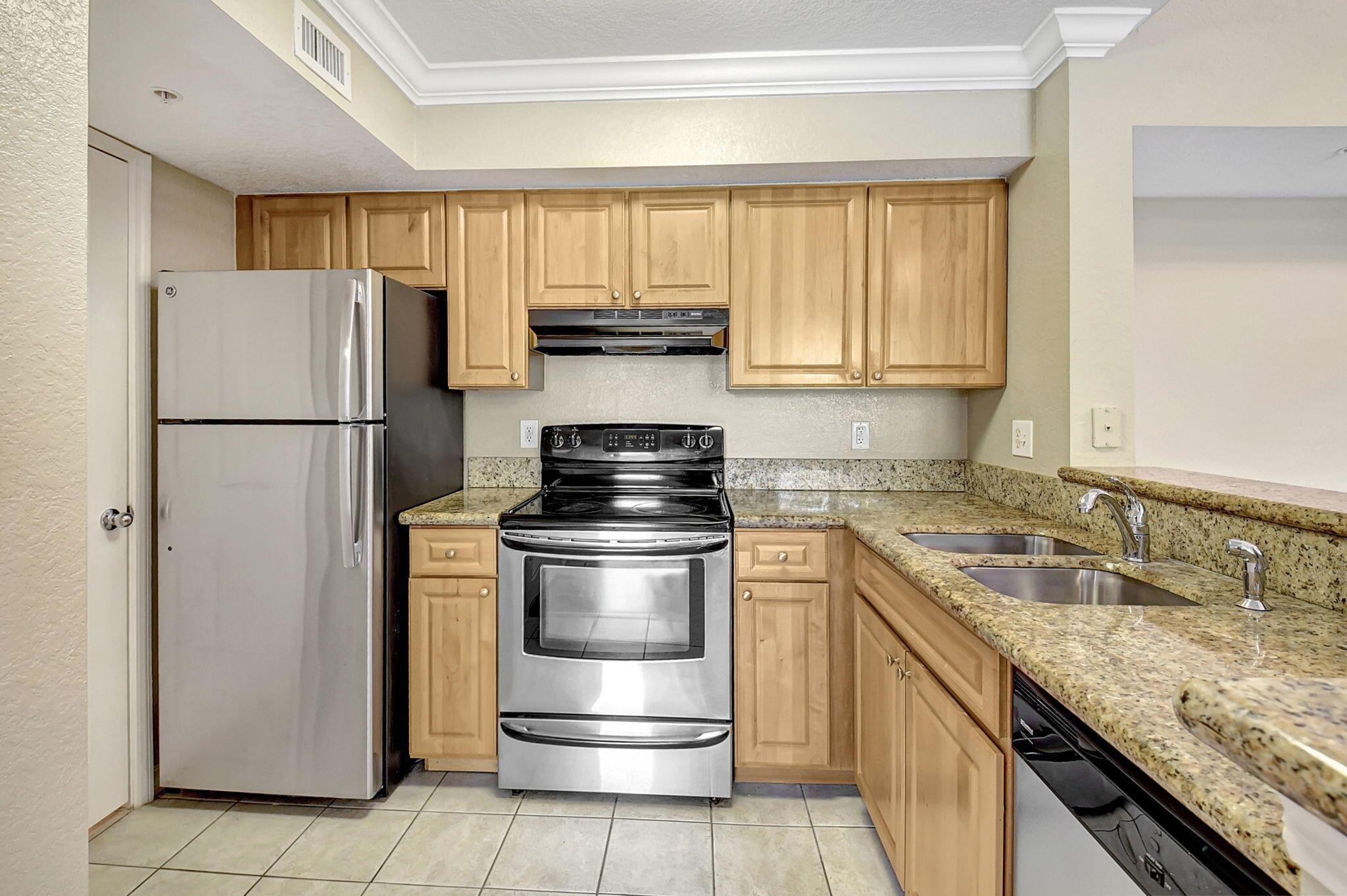 15185 Michelangelo Boulevard 305