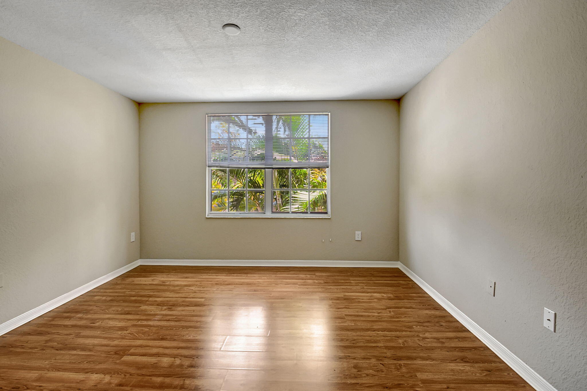 15185 Michelangelo Boulevard 305
