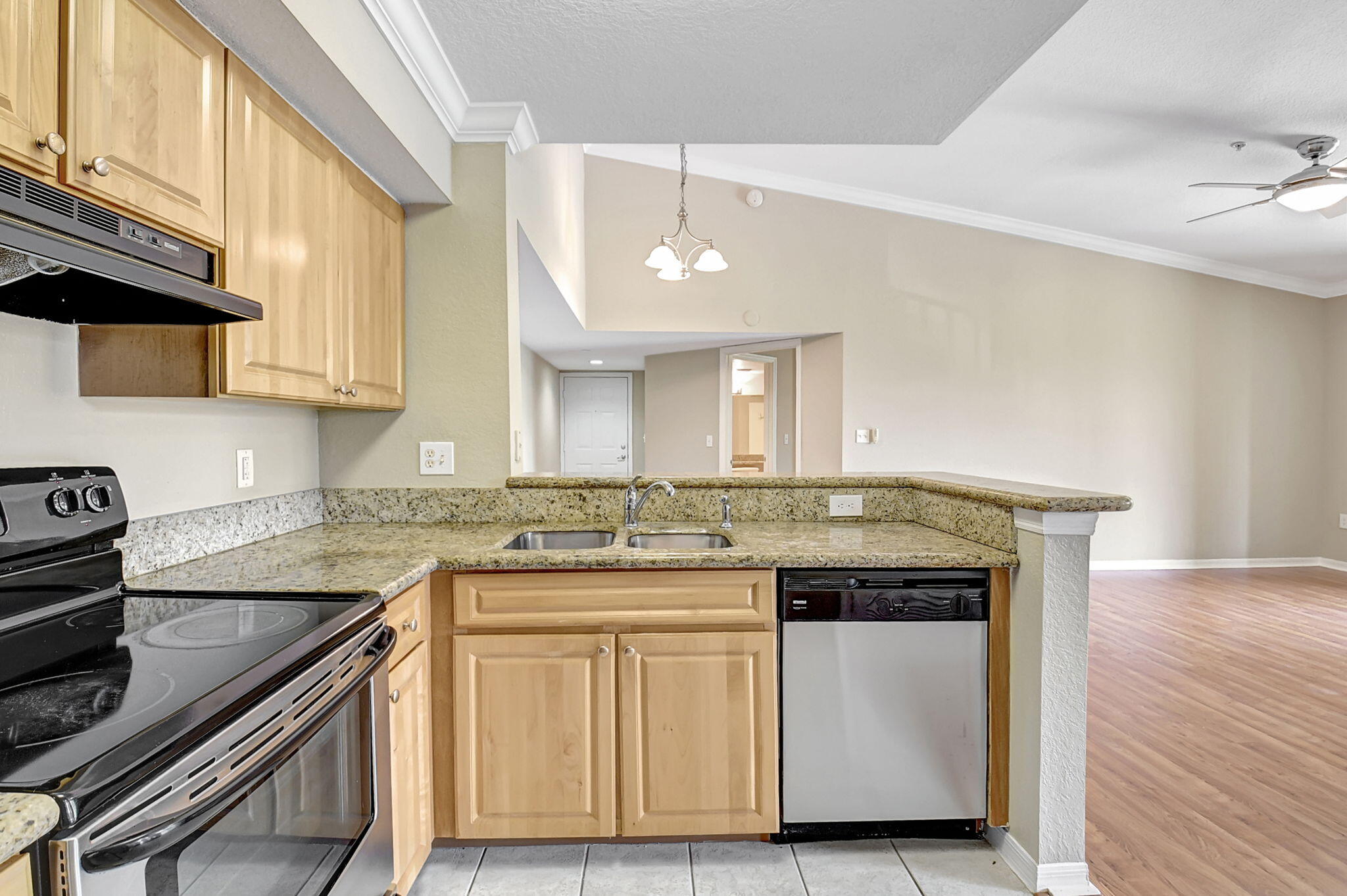 15185 Michelangelo Boulevard 305