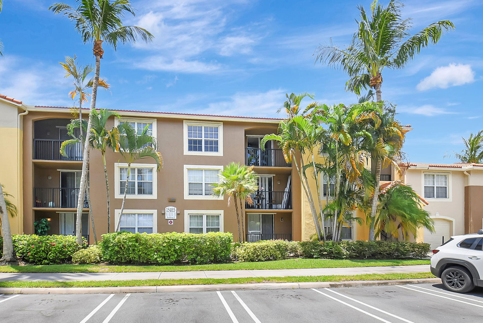 15185 Michelangelo Boulevard 305