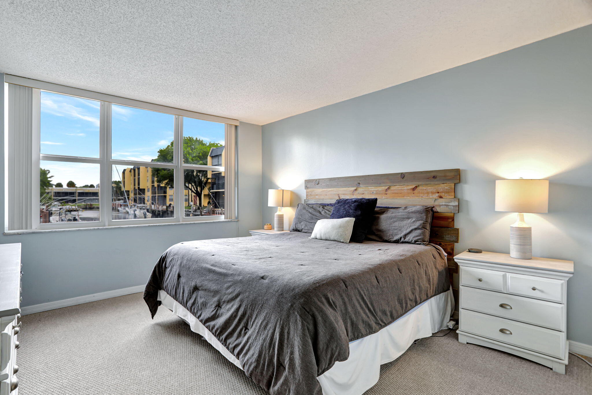 777 S Federal Highway 103k