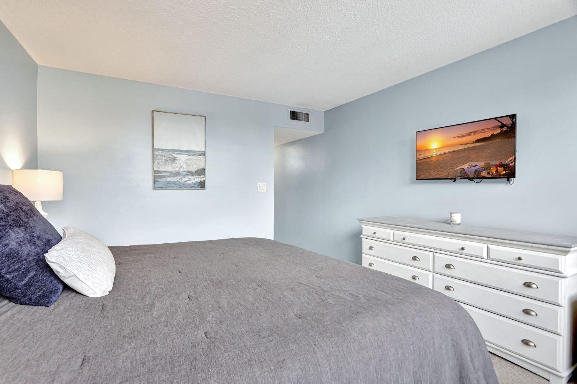 777 S Federal Highway 103k