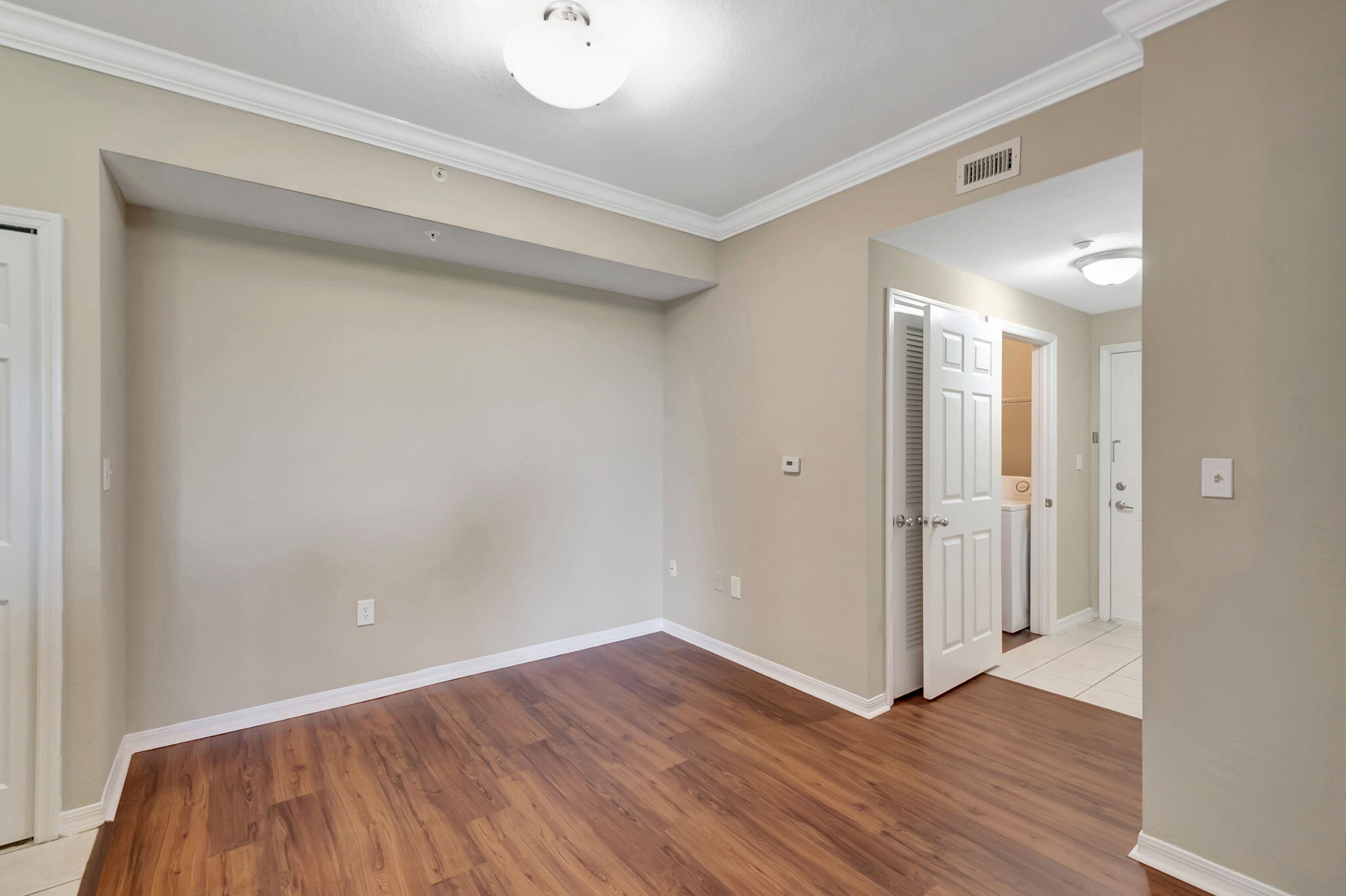 15145 Michelangelo Boulevard 208