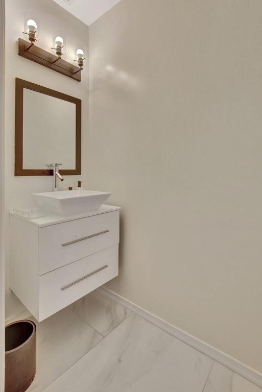 5469 Grand Park Place