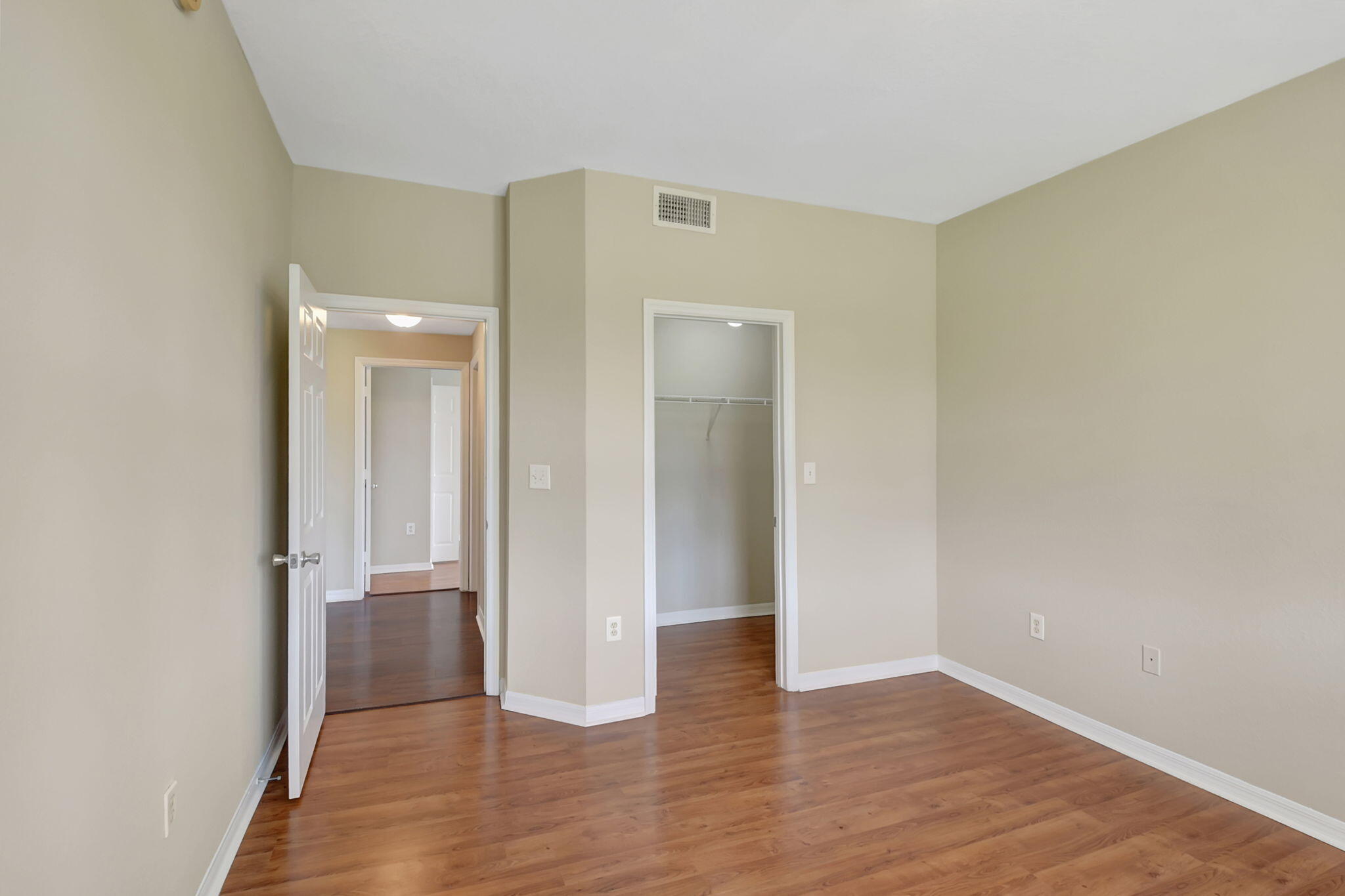15015 Michelangelo Boulevard 202