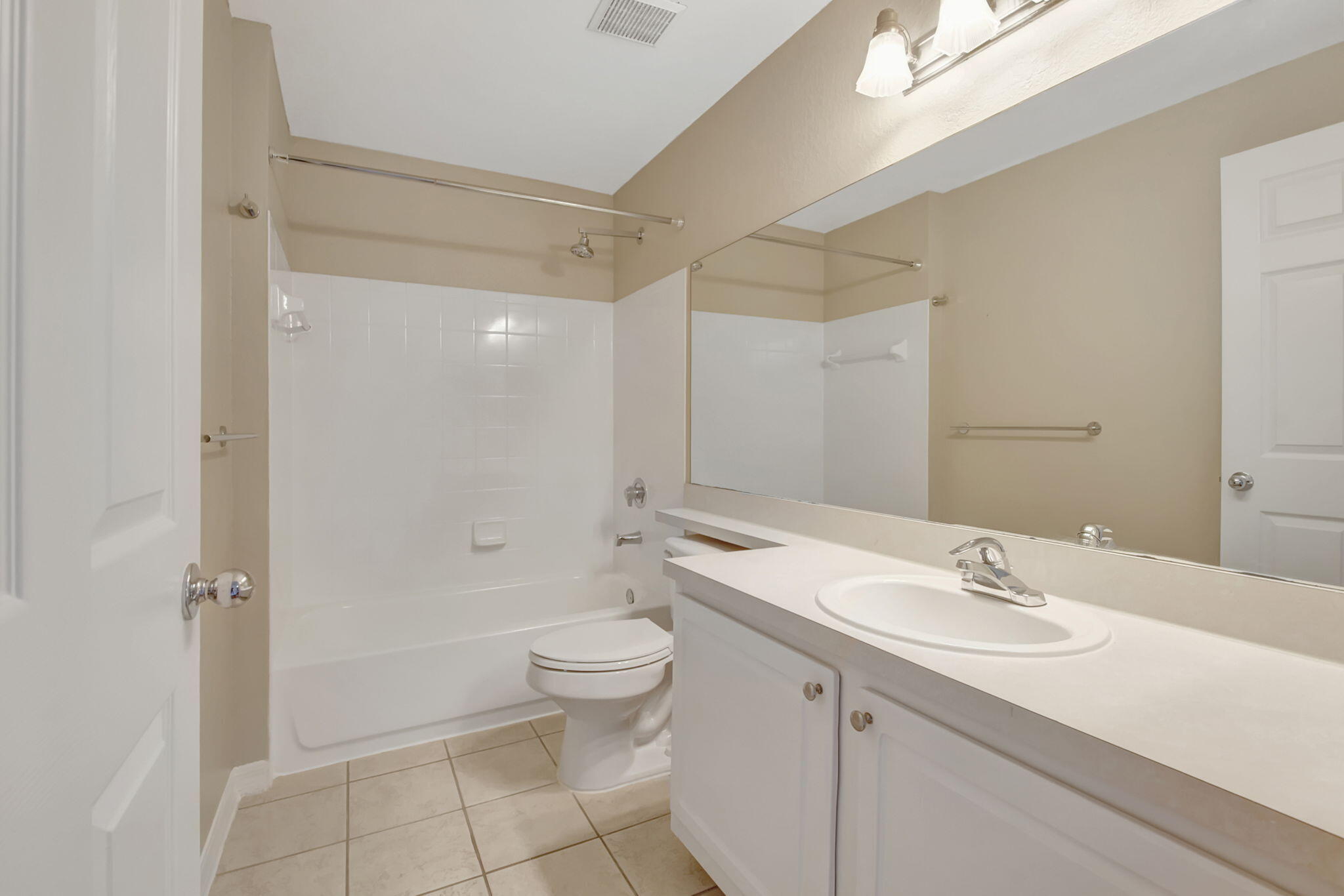 15015 Michelangelo Boulevard 202