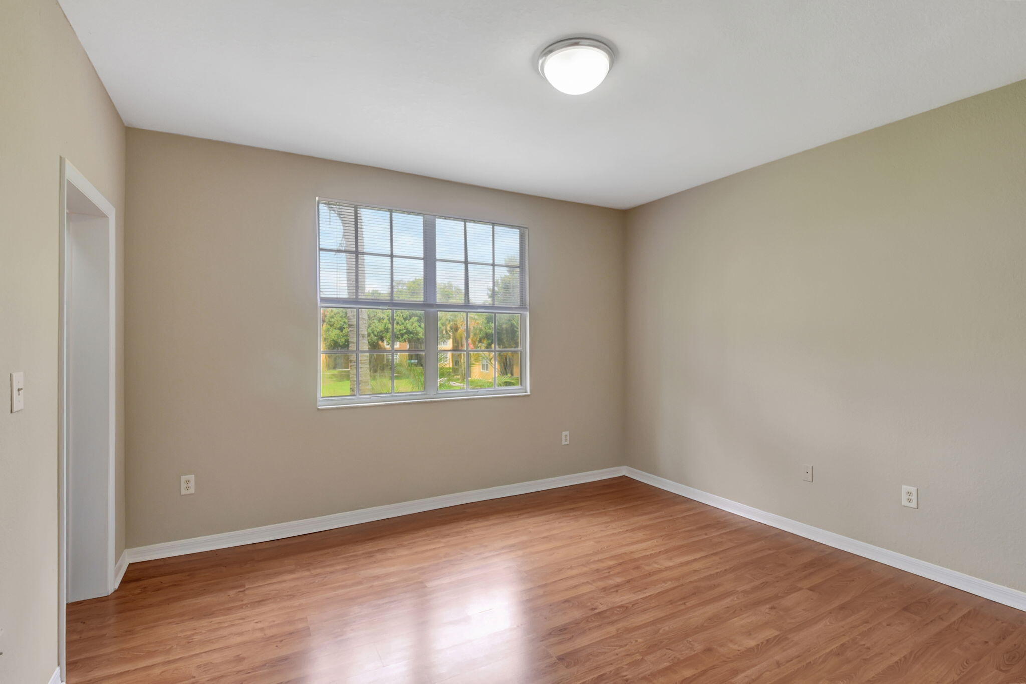 15015 Michelangelo Boulevard 202