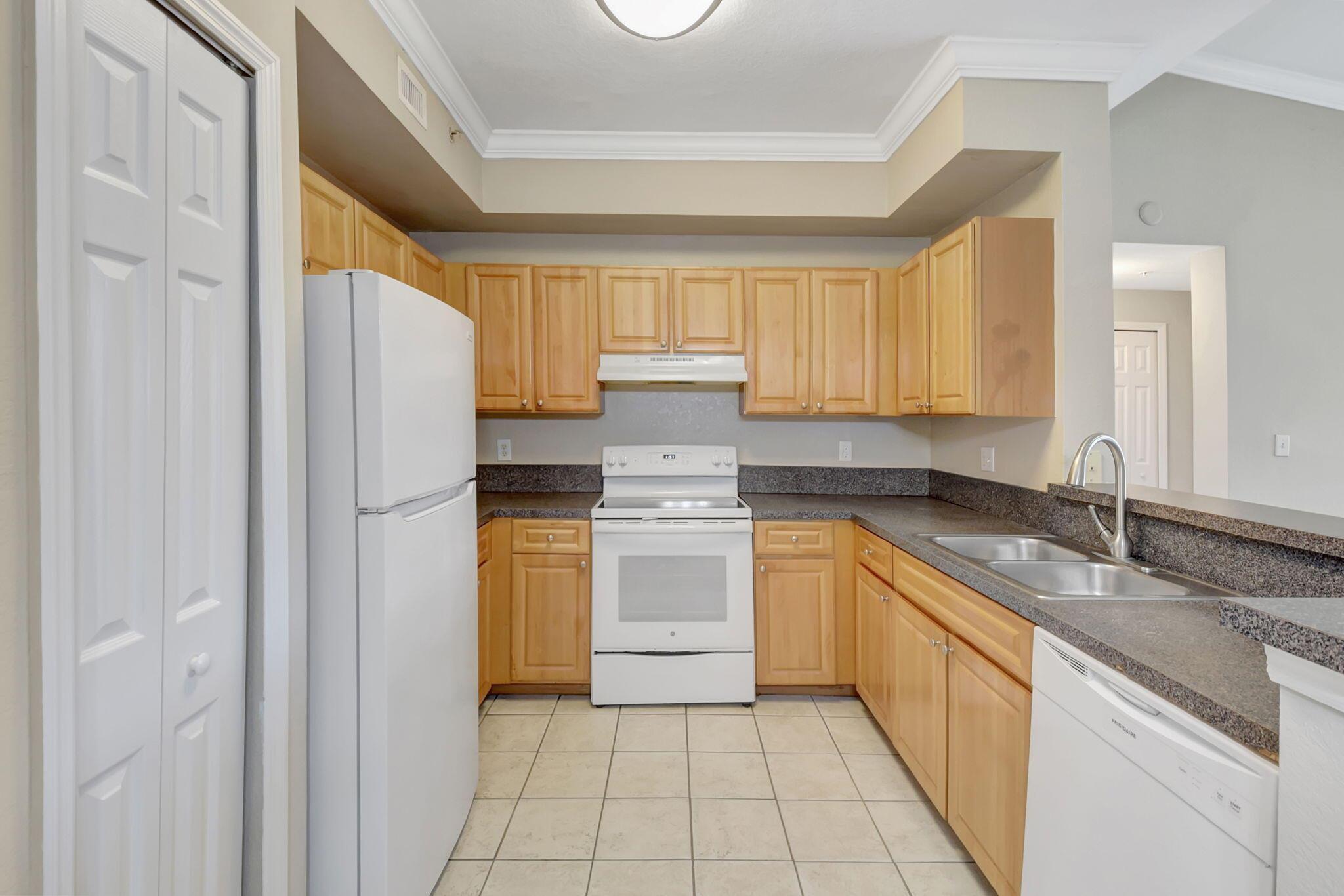 15015 Michelangelo Boulevard 202