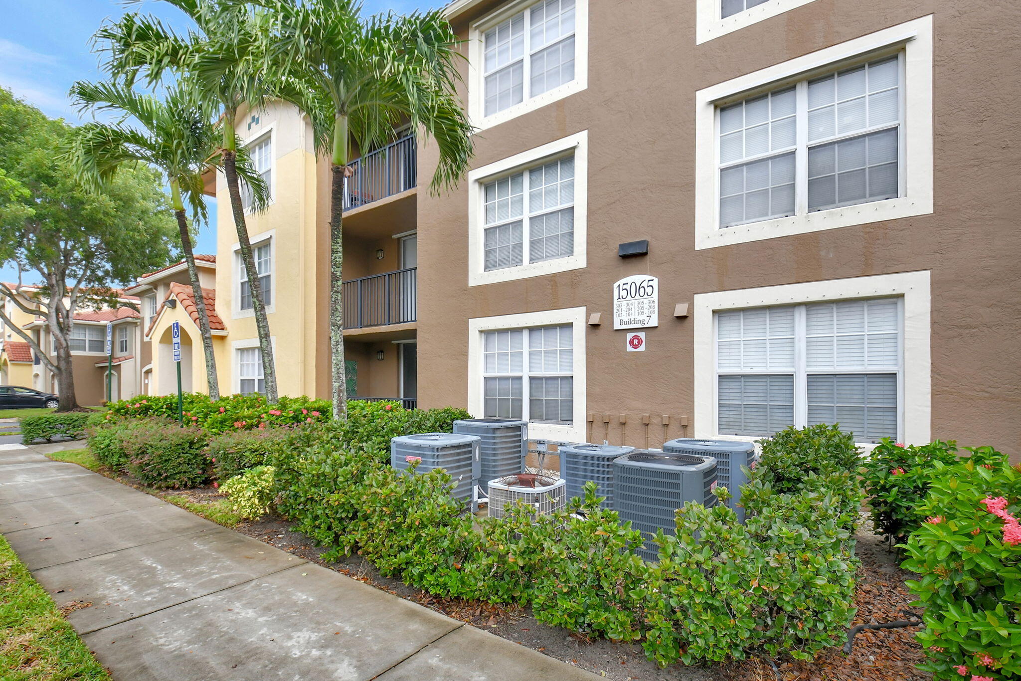 15065 Michelangelo Boulevard 204