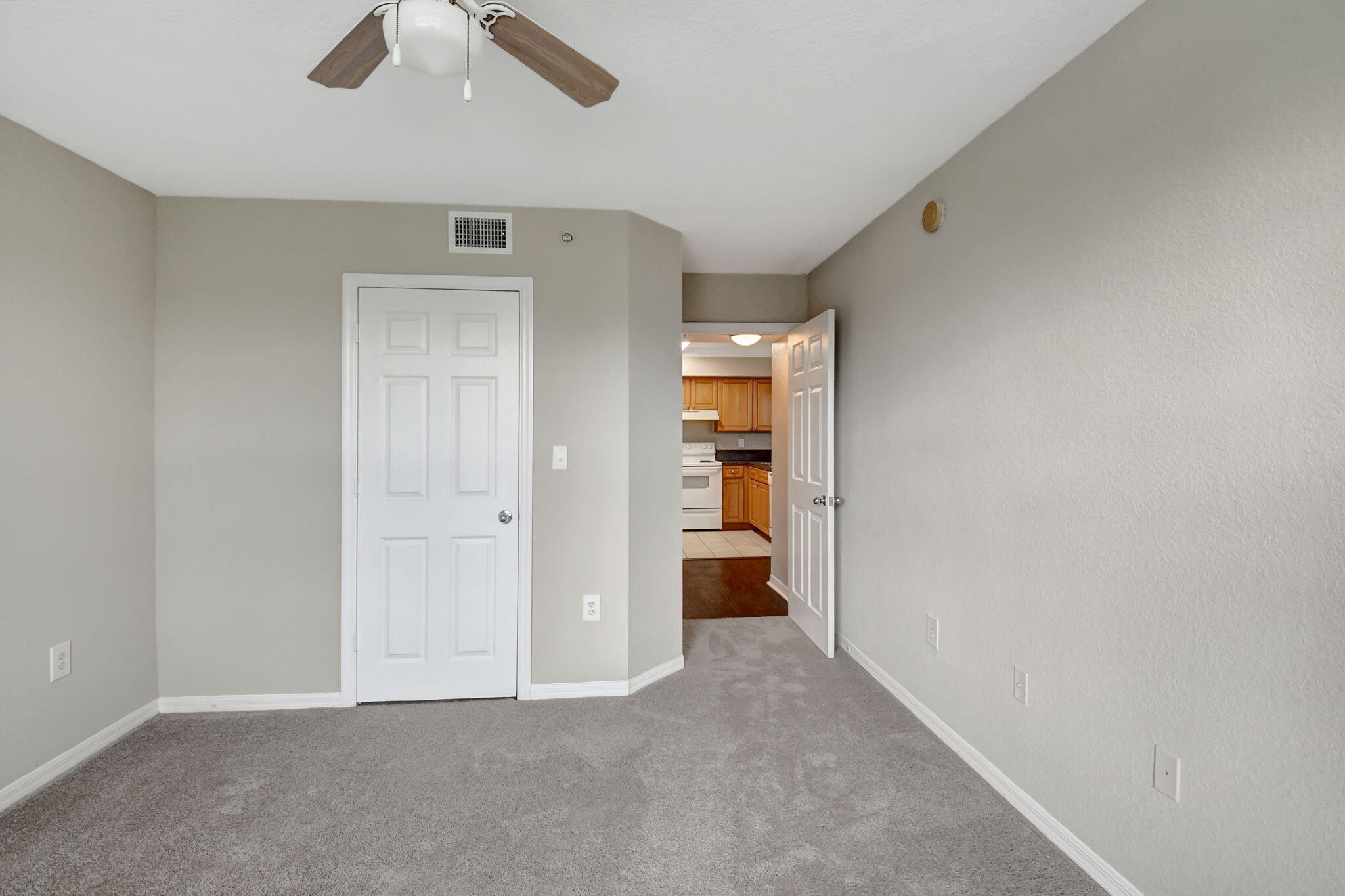 15065 Michelangelo Boulevard 204