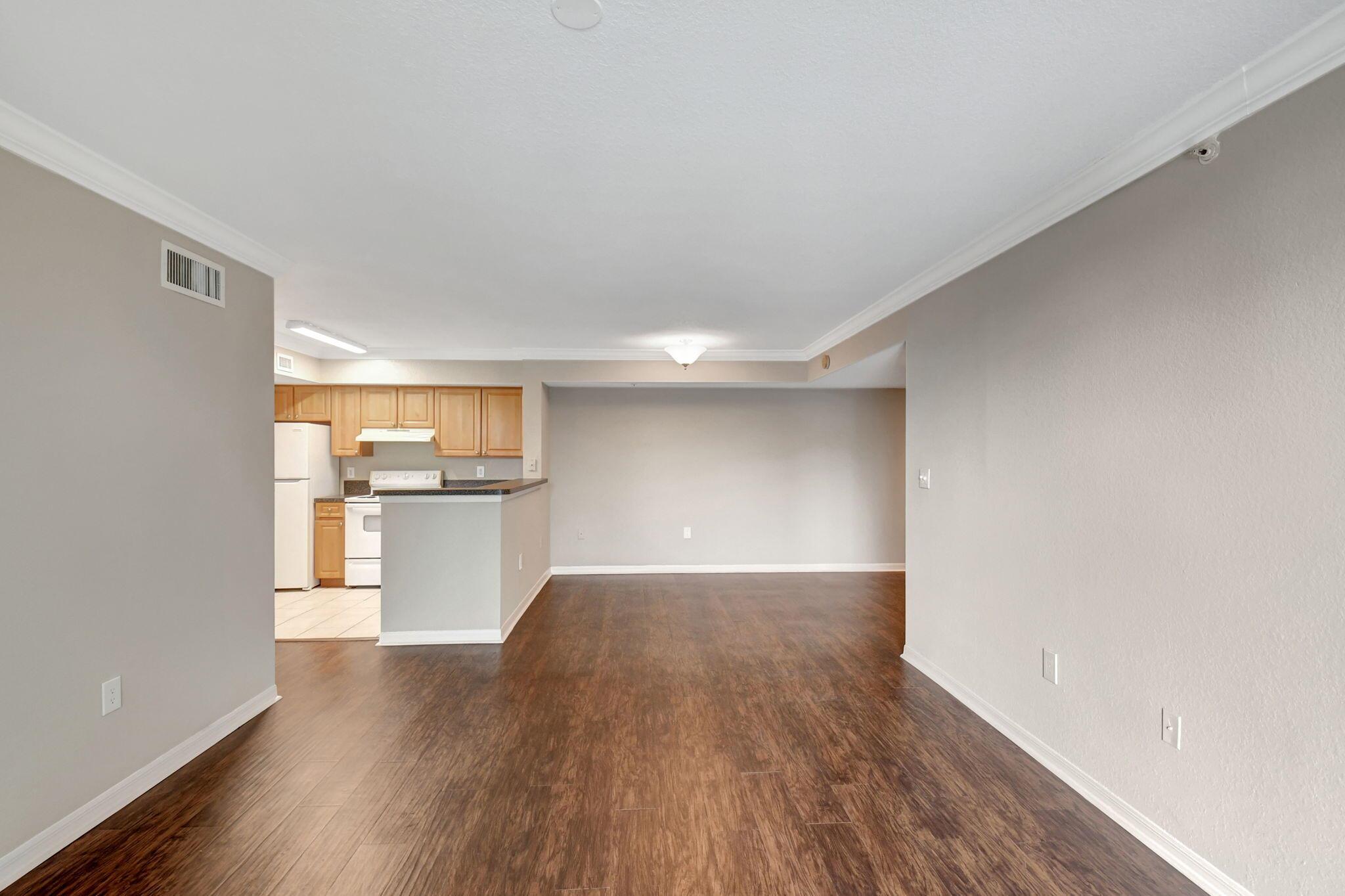 15065 Michelangelo Boulevard 204