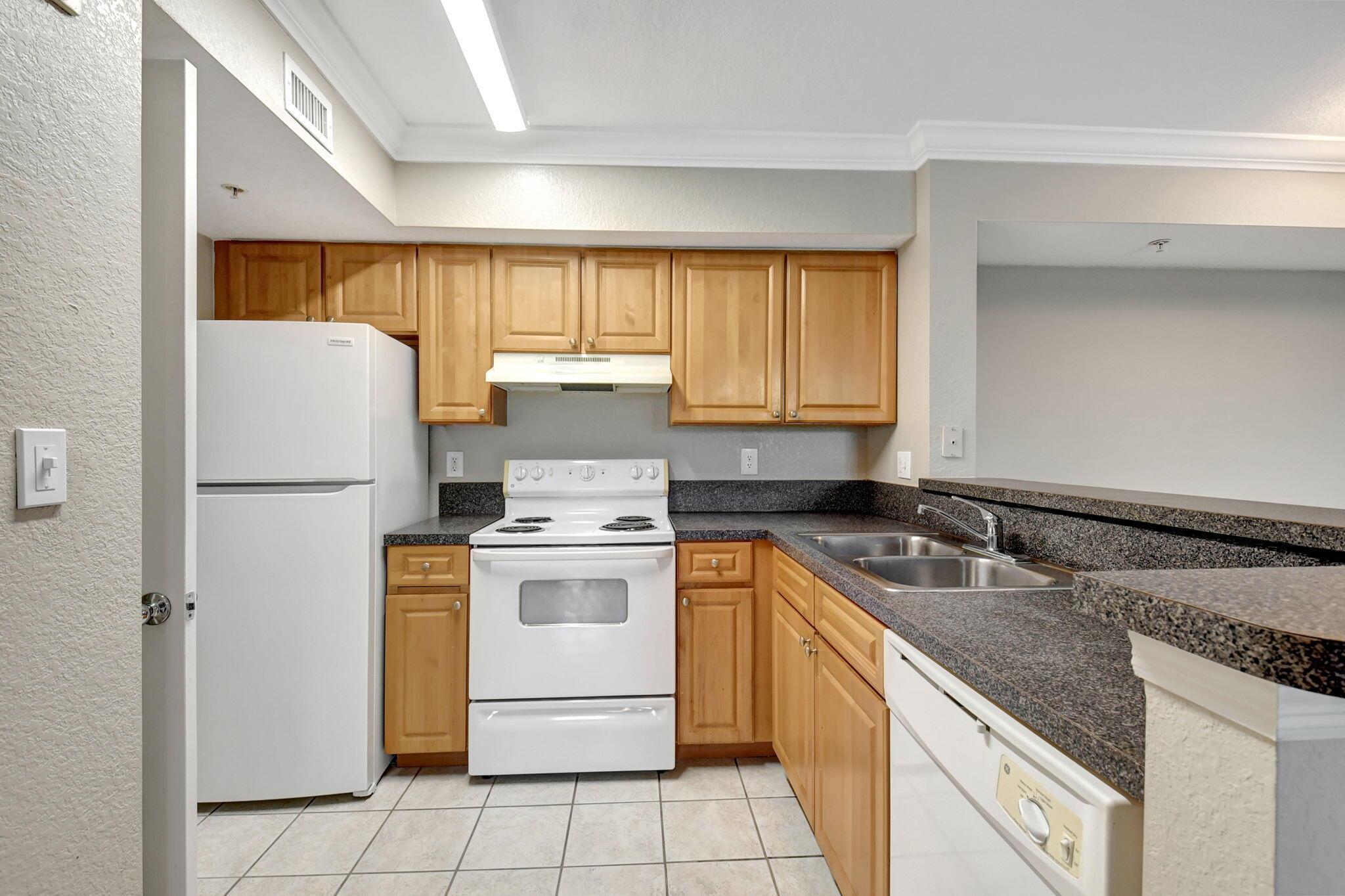 15065 Michelangelo Boulevard 204