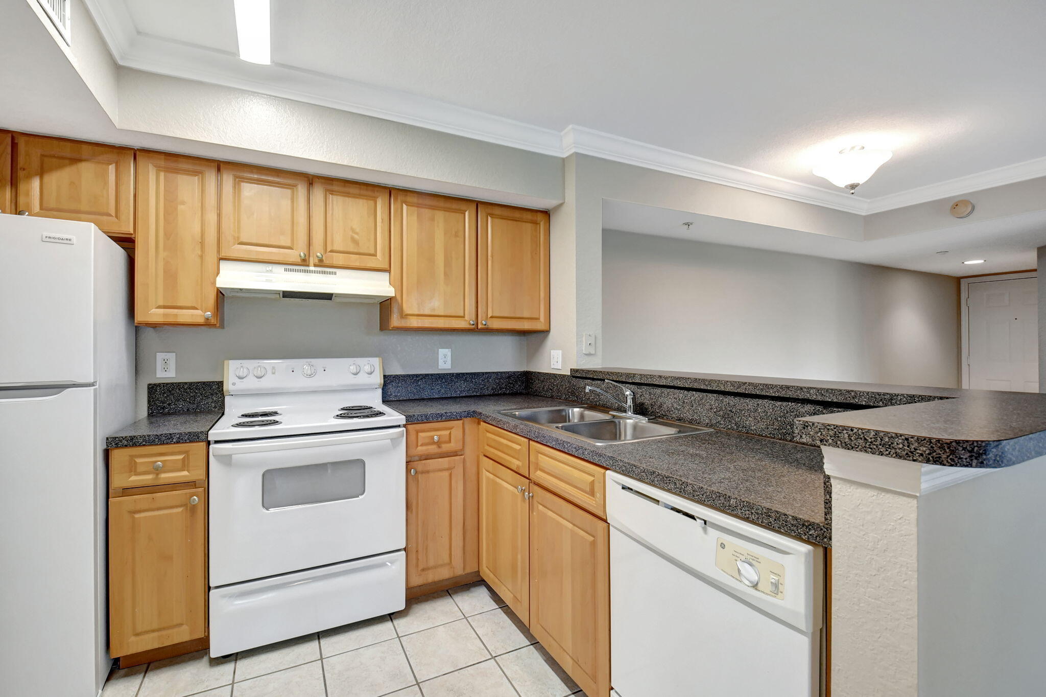 15065 Michelangelo Boulevard 204