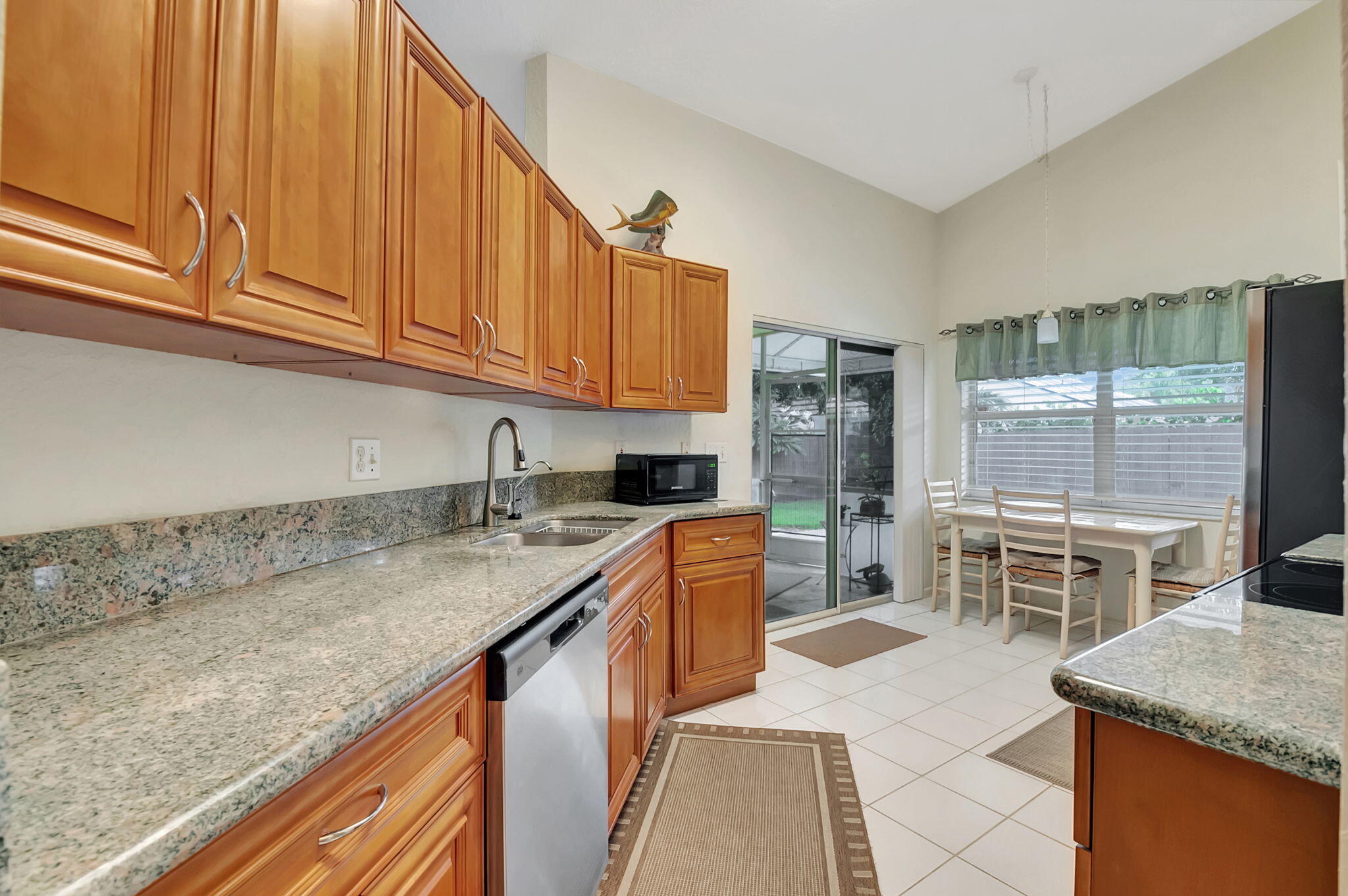 4050 Laurelwood Lane