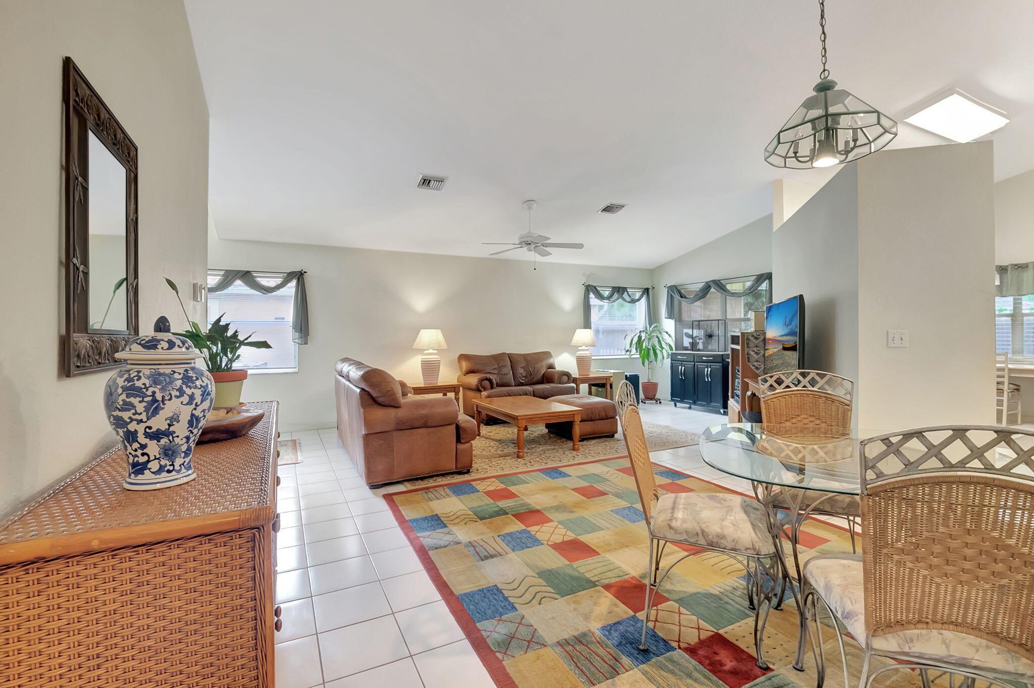 4050 Laurelwood Lane