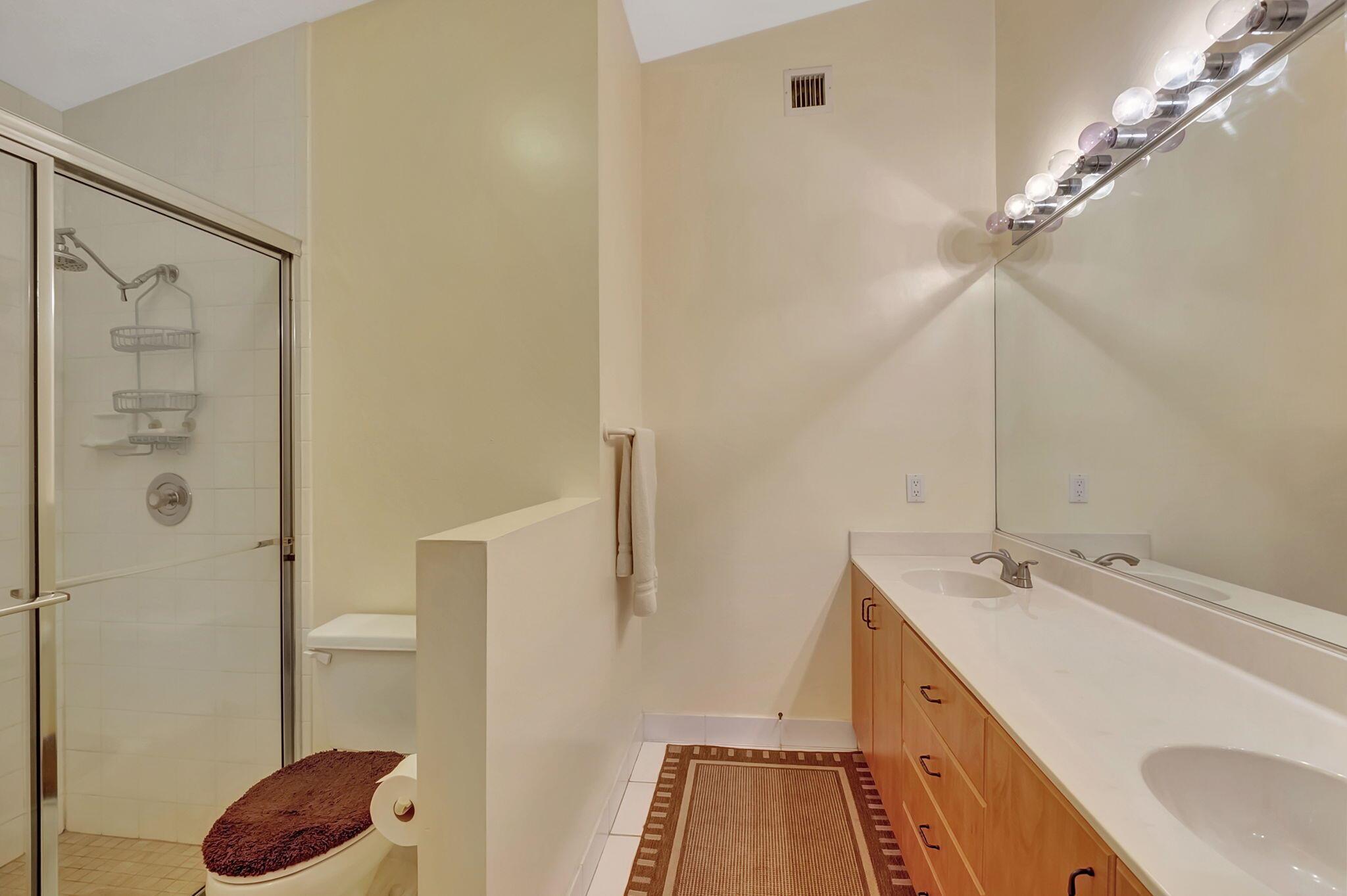 4050 Laurelwood Lane