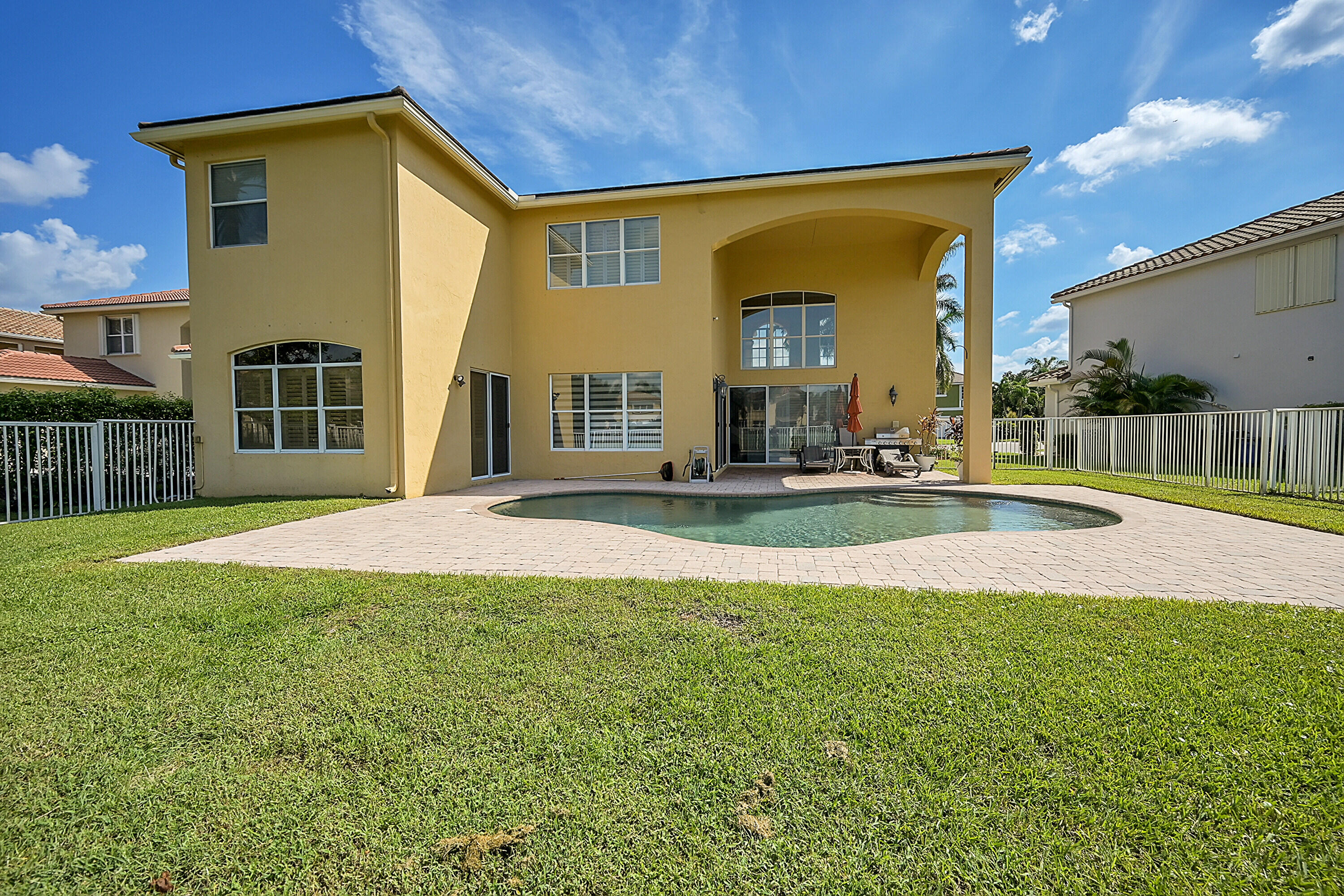 6077 Bither Way