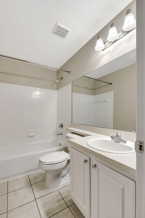 15015 Michelangelo Boulevard 207