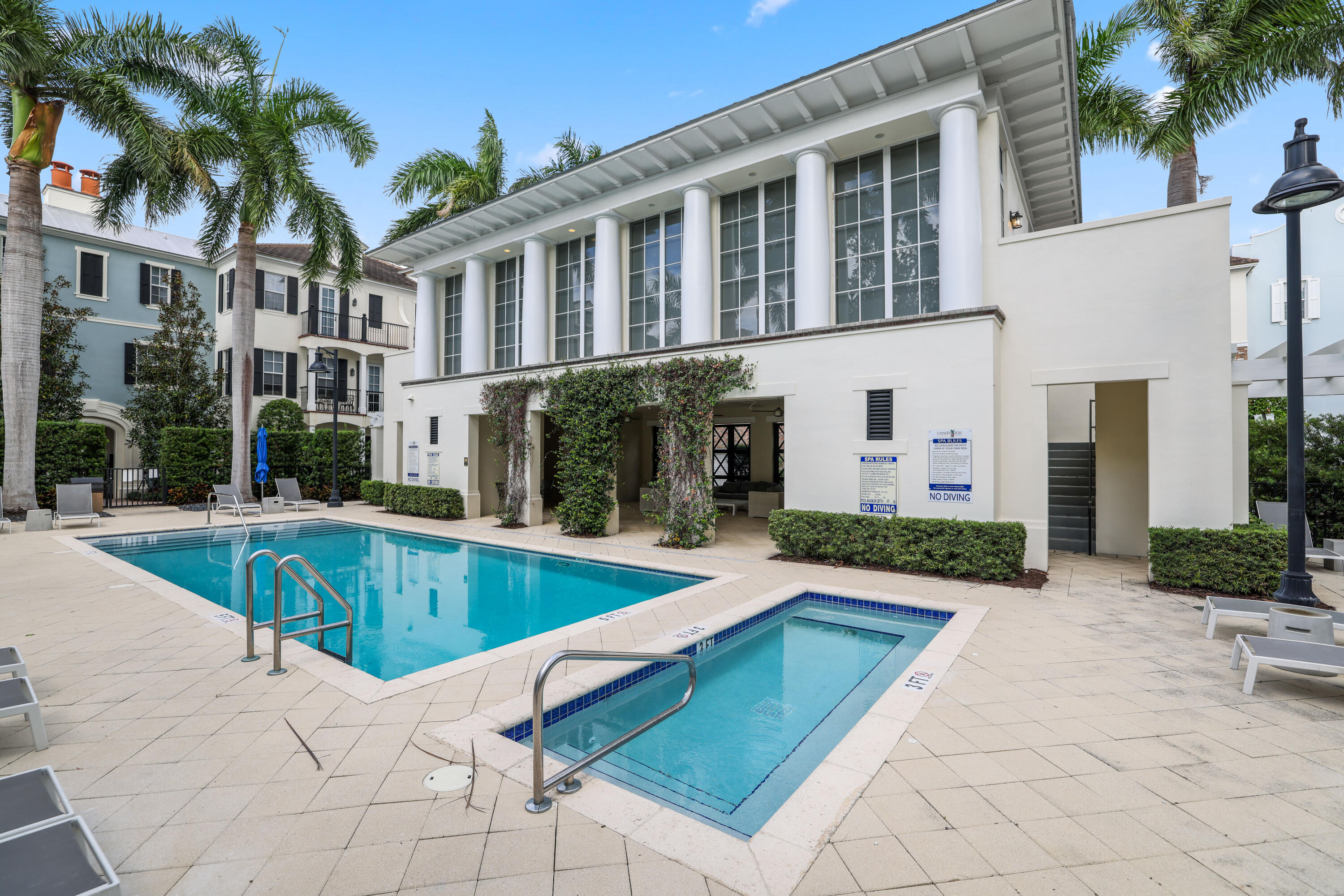353 E Cannery Row Circle