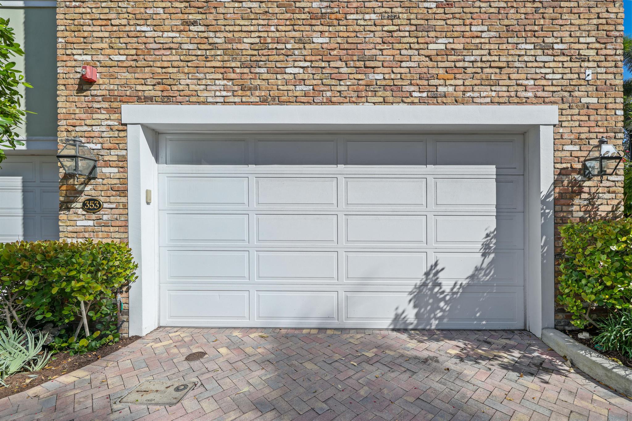 353 E Cannery Row Circle